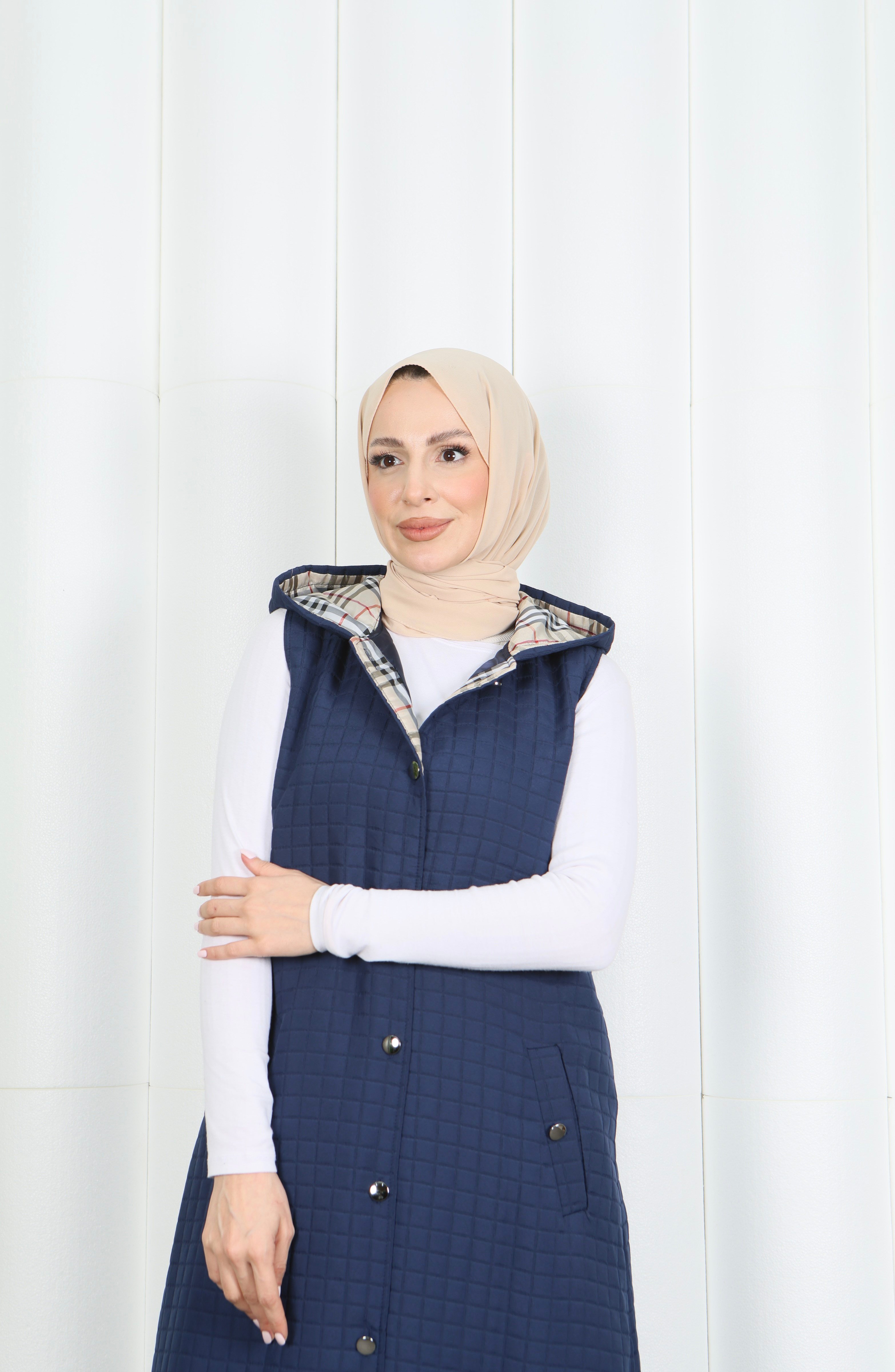 Kapüşon içi Ekose  Desen Detaylı Yelek Lacivert  HNT8568