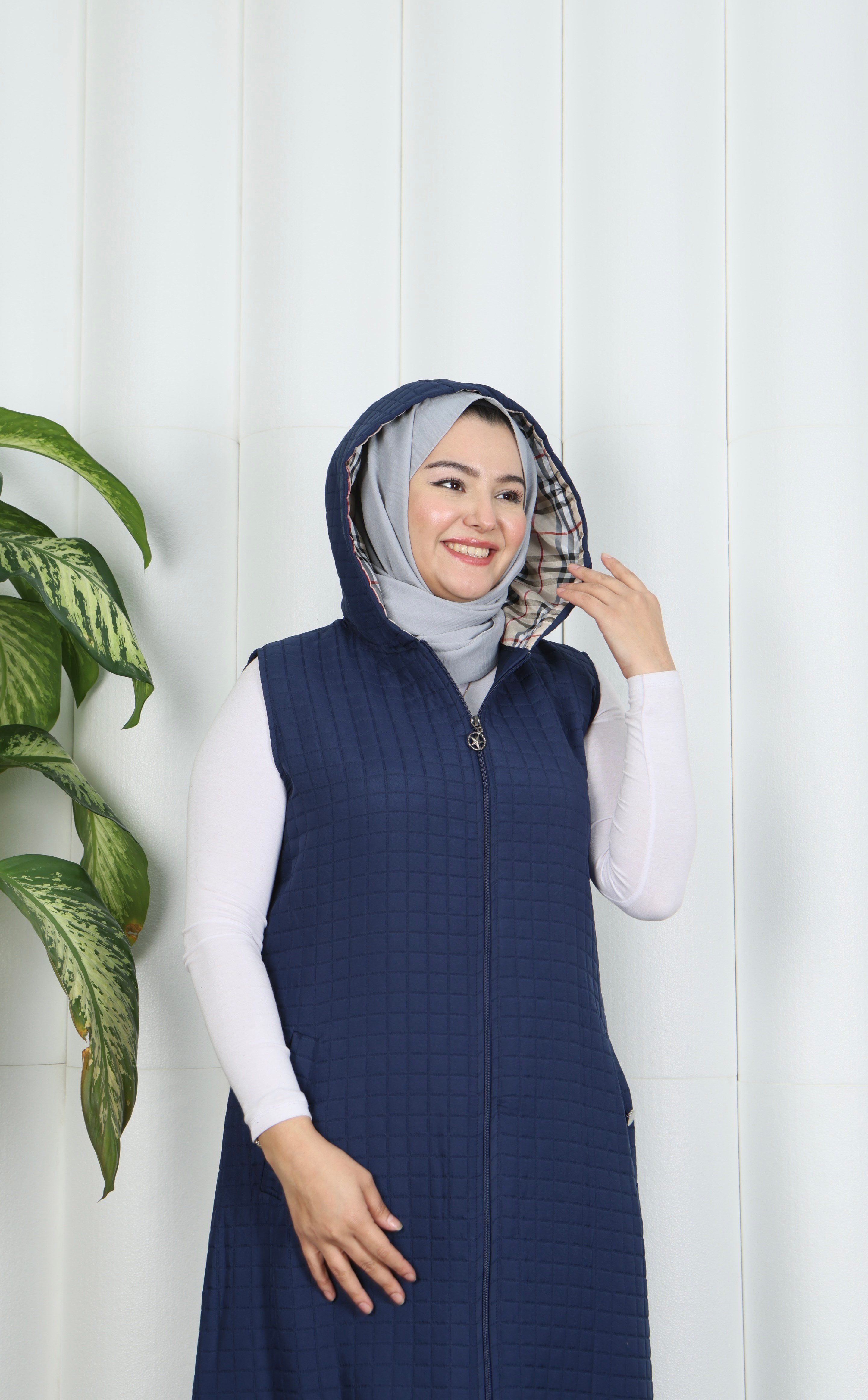 Kapüşonlu  Uzun  Kapitone Yelek Lacivert HNT8569