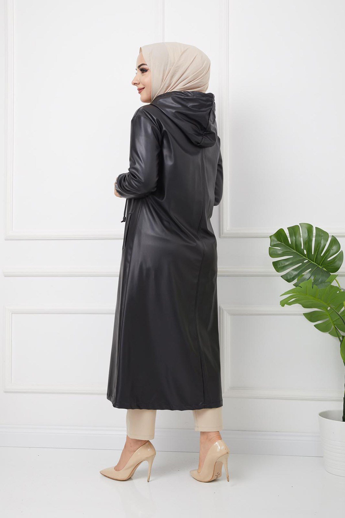 Kapüşonlu Deri Kap Siyah