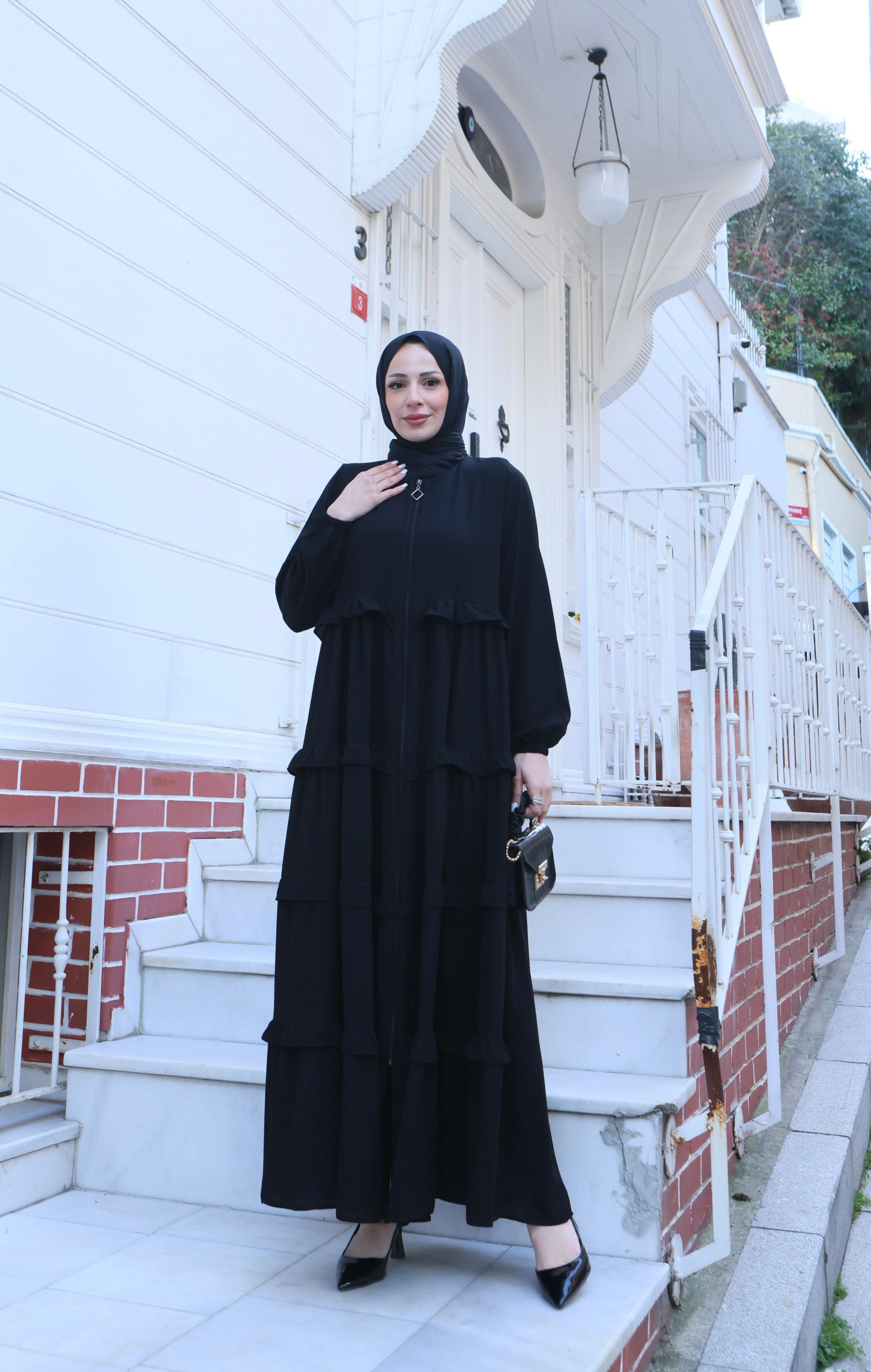 Kat Kat Volan Detaylı Ferace Siyah HNT7135