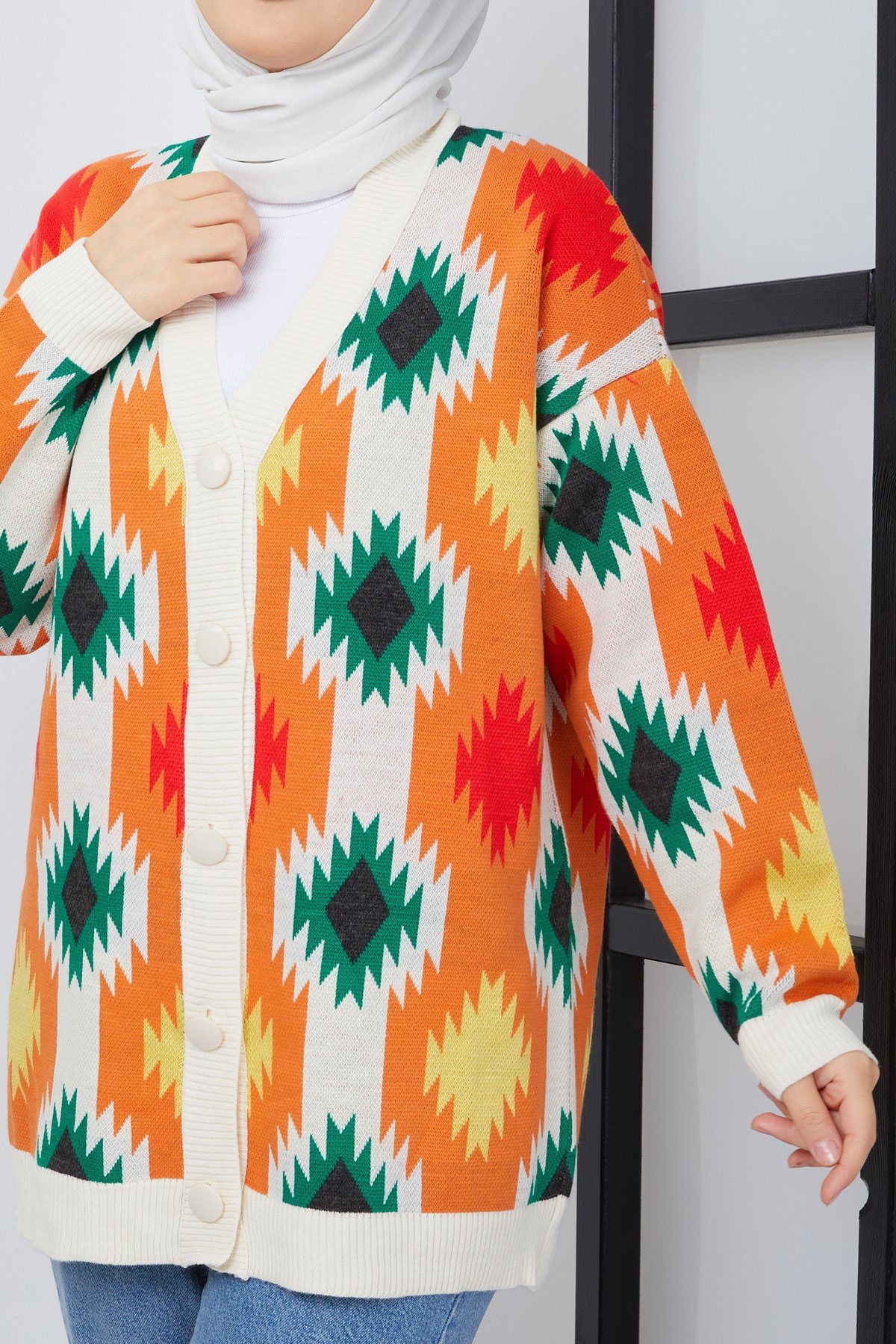 Kilim Desenli Düğmeli Tesettür Triko Hırka Turuncu