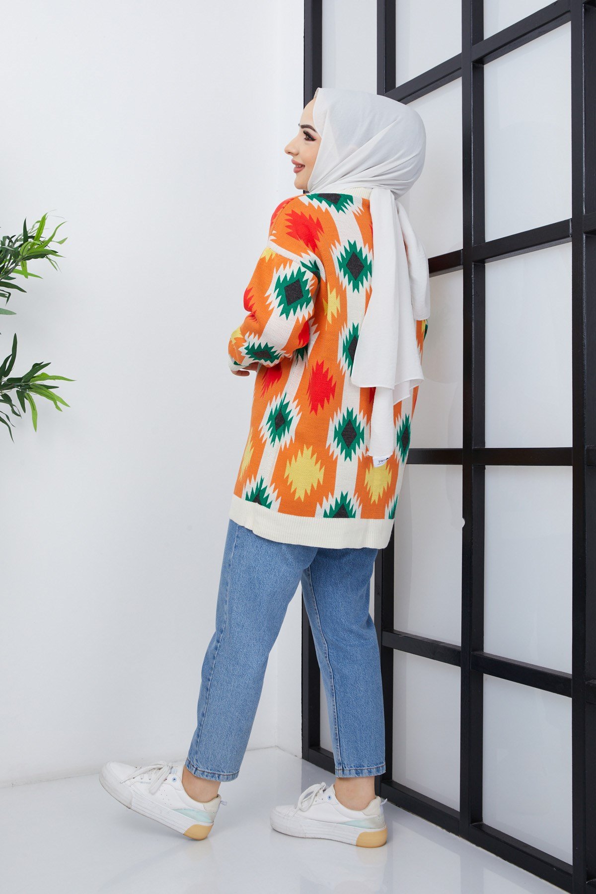 Kilim Desenli Düğmeli Tesettür Triko Hırka Turuncu