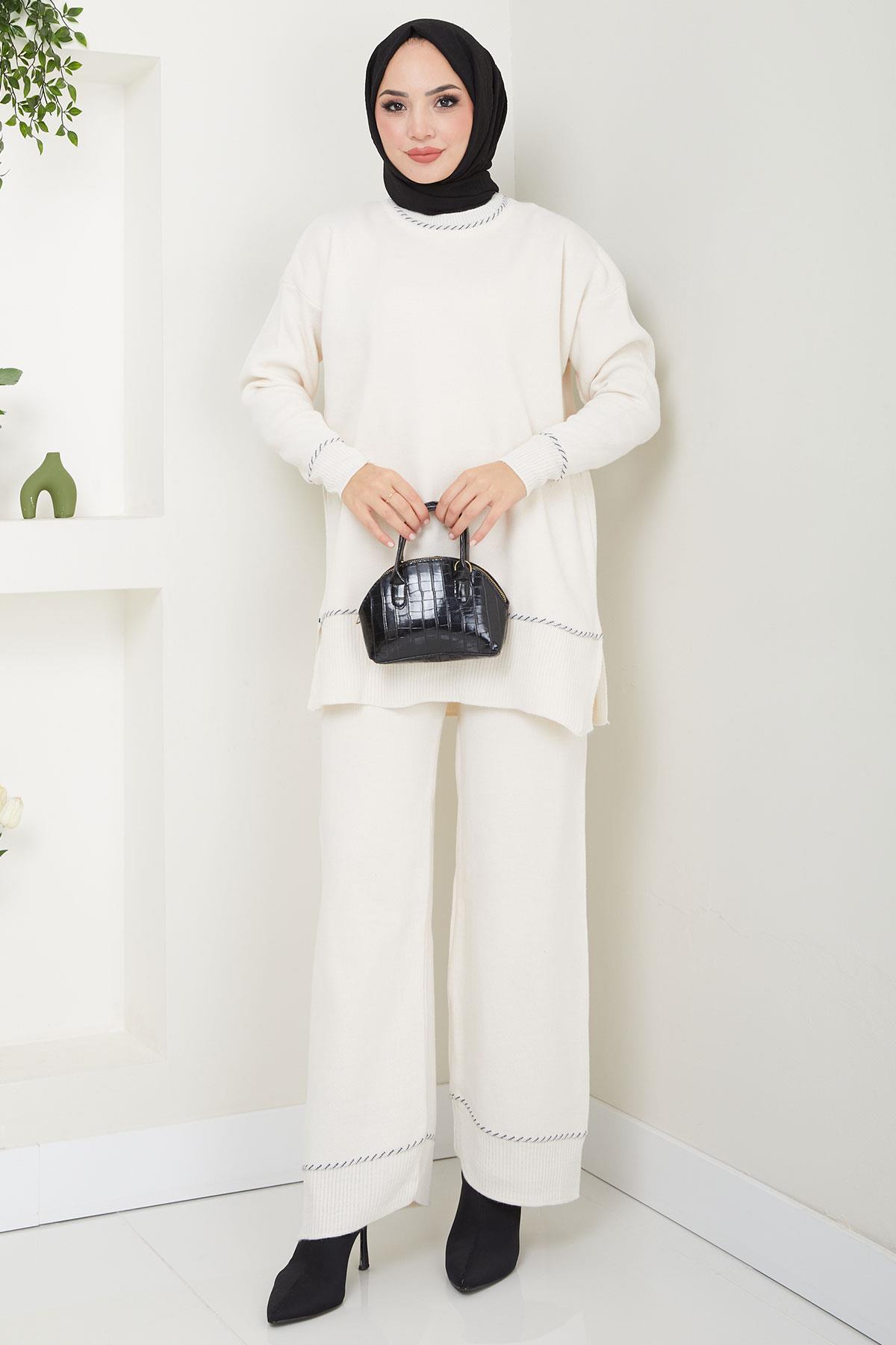 Kol ve Yaka Desen Detaylı Triko Takım Krem HM2567