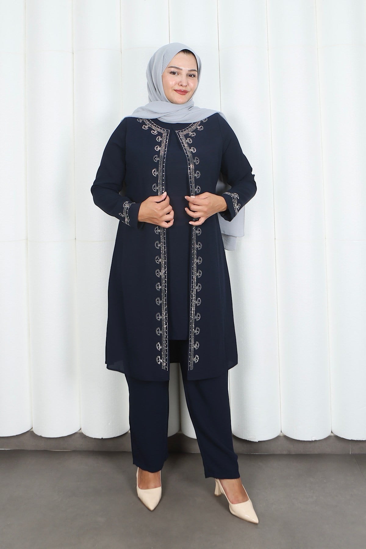 Kolları Taşlı Büyük Beden Anne Takımı Lacivert  HNT2101