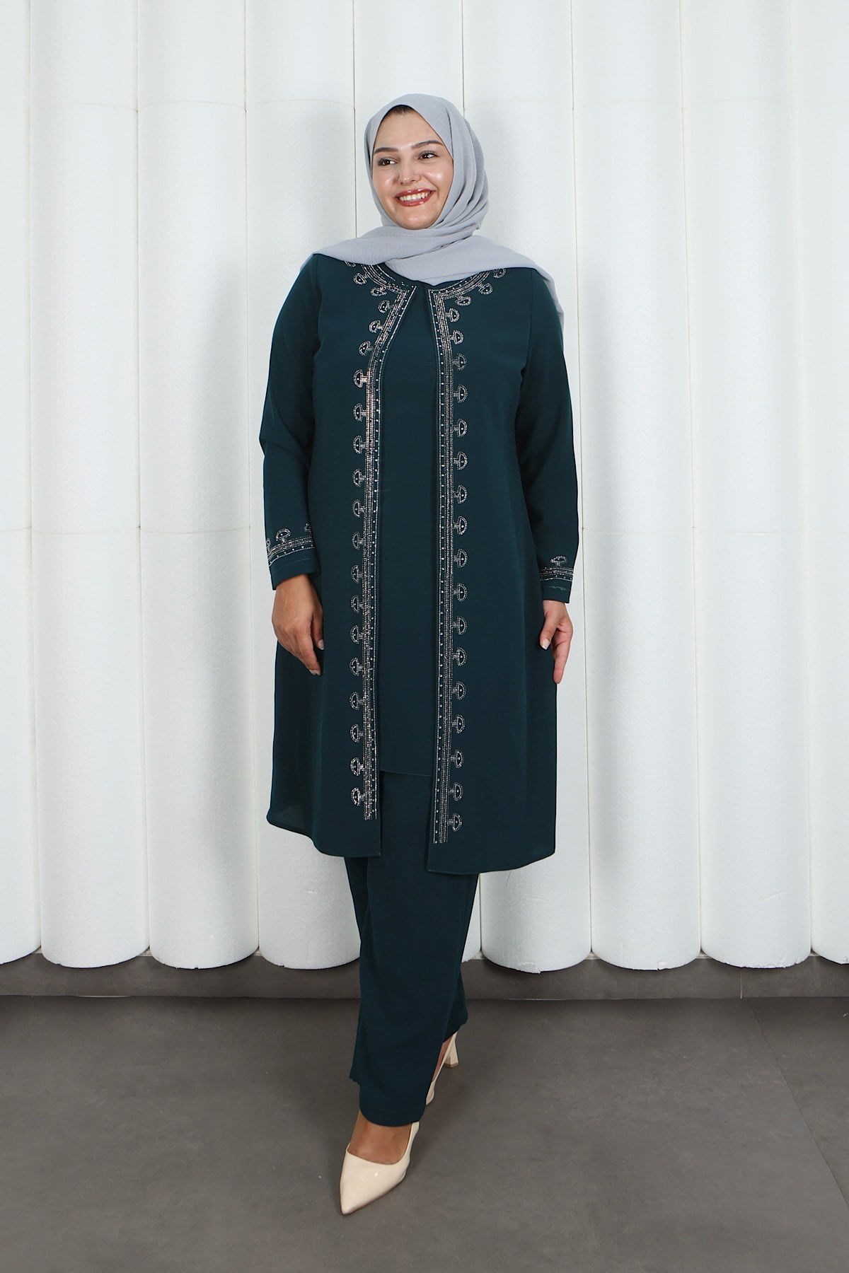 Kolları Taşlı Büyük Beden Anne Takımı Zümrüt HNT2101