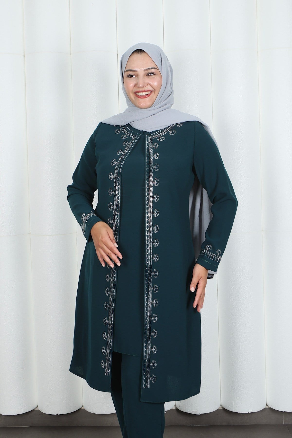 Kolları Taşlı Büyük Beden Anne Takımı Zümrüt HNT2101