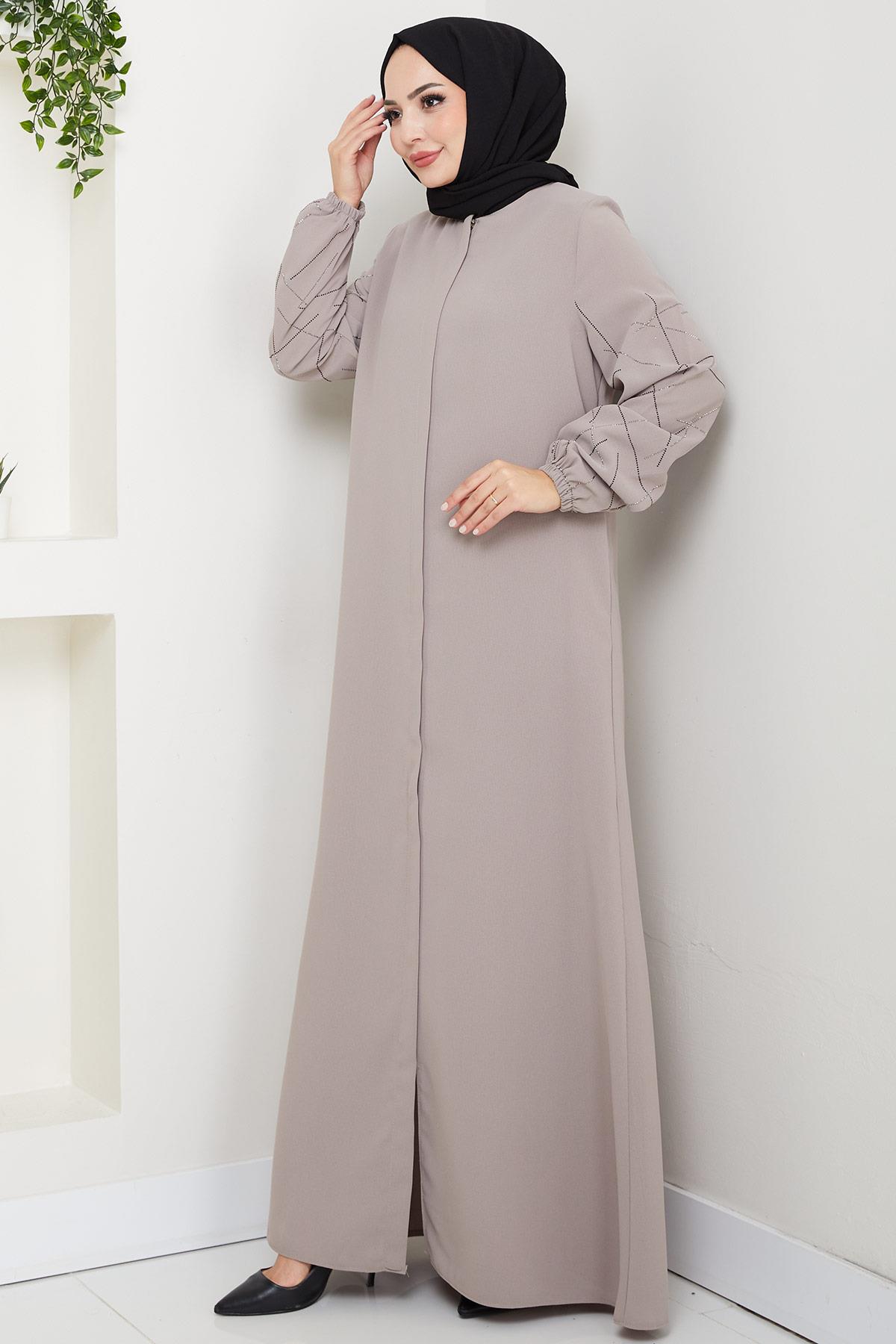 Kolları Taşlı Büyük Beden Ferace Bej HM2801