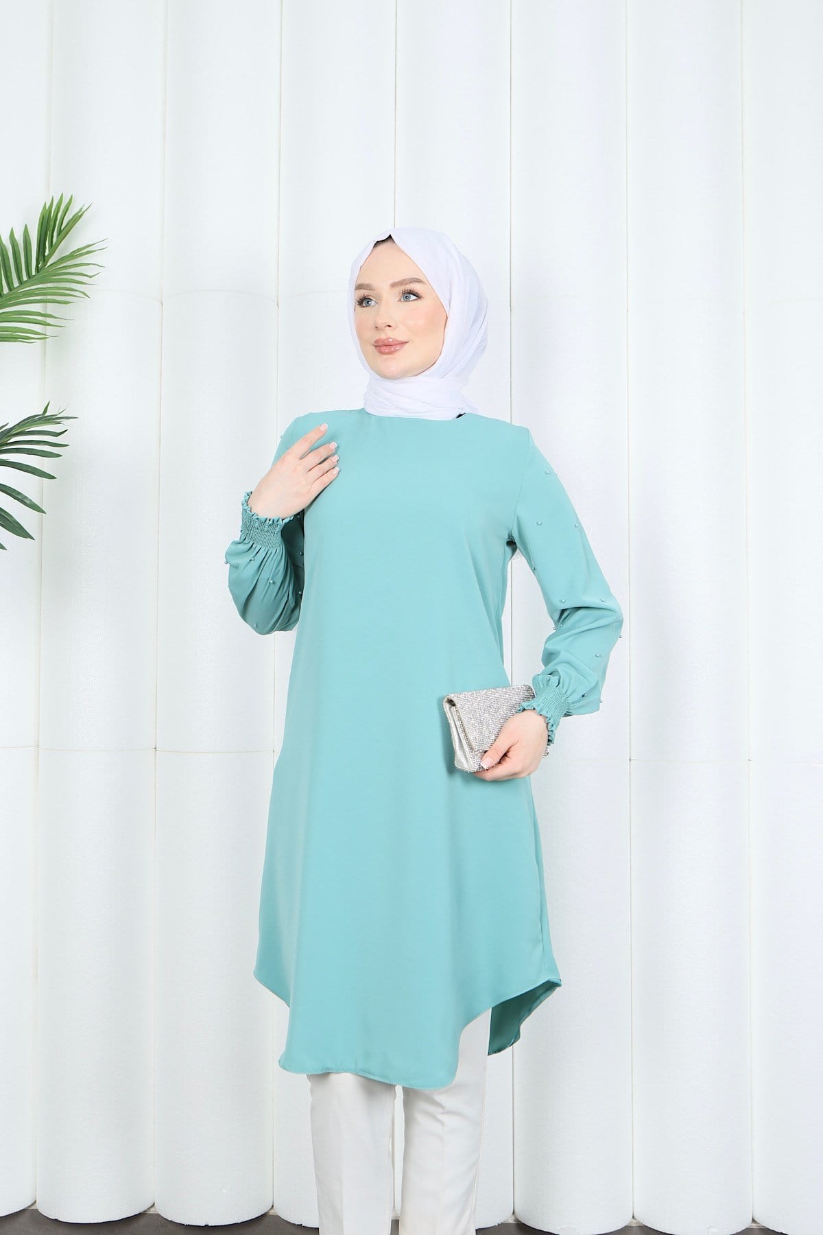 Kolu Boncuk Detaylı Tesettür Tunik Mint Yeşili HNT7515