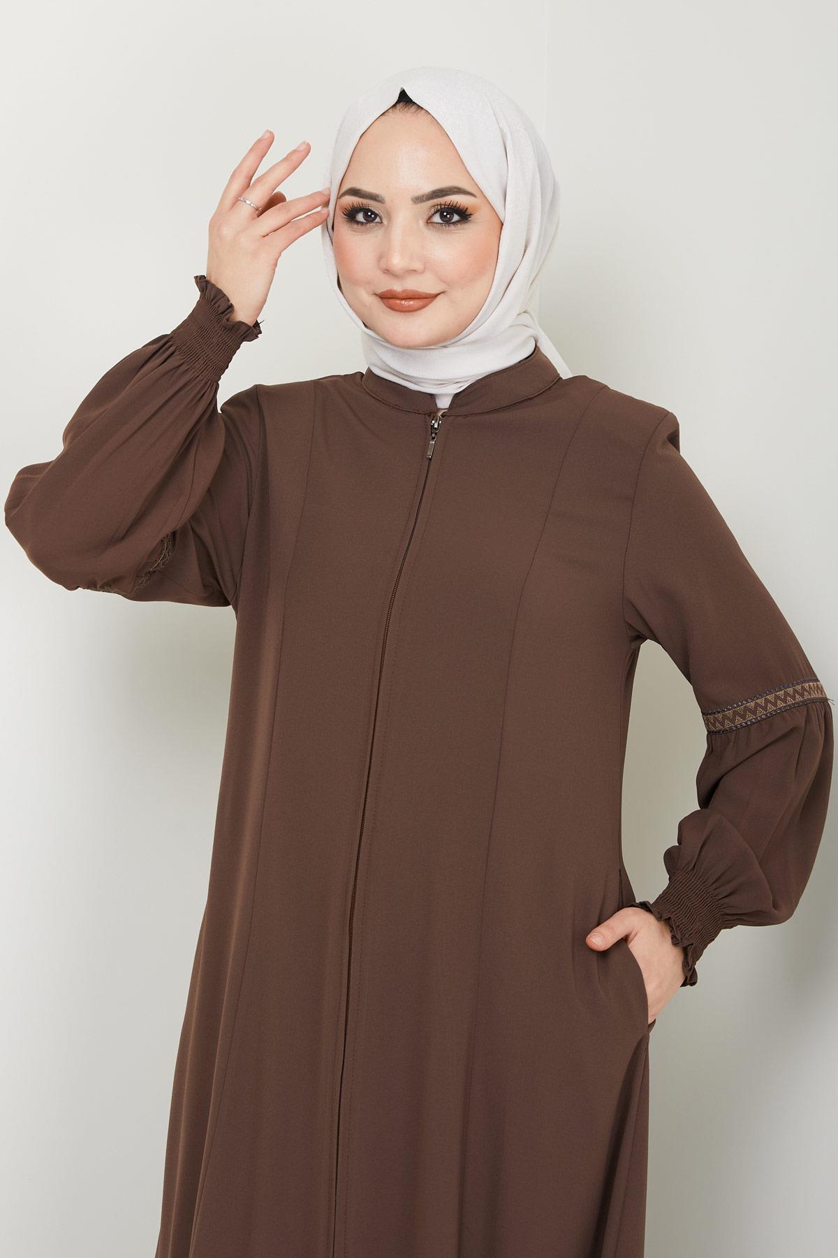 Kolu Nakışlı Ferace Kahverengi HM2412