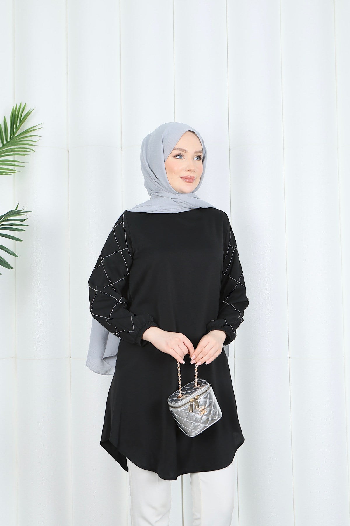 Kolu Taş Detaylı  Tunik Siyah HNT7518