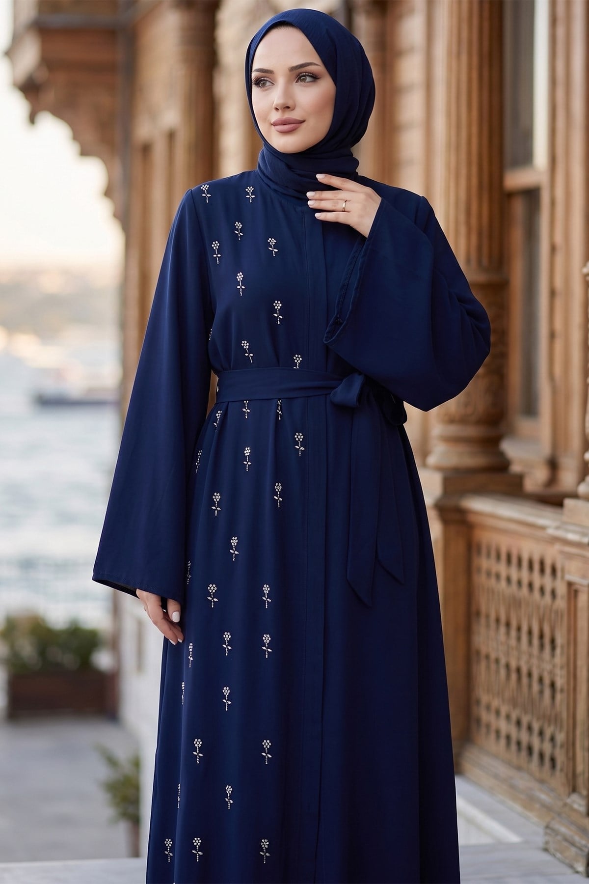 Kuşaklı Çiçek Taşlı Ferace Lacivert HM2853