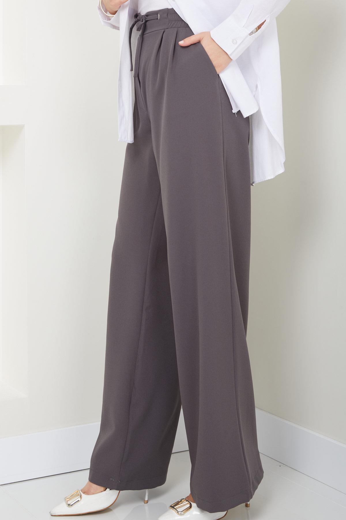 Kuşgözü Detaylı Bağcıklı Pantolon Füme HM2431