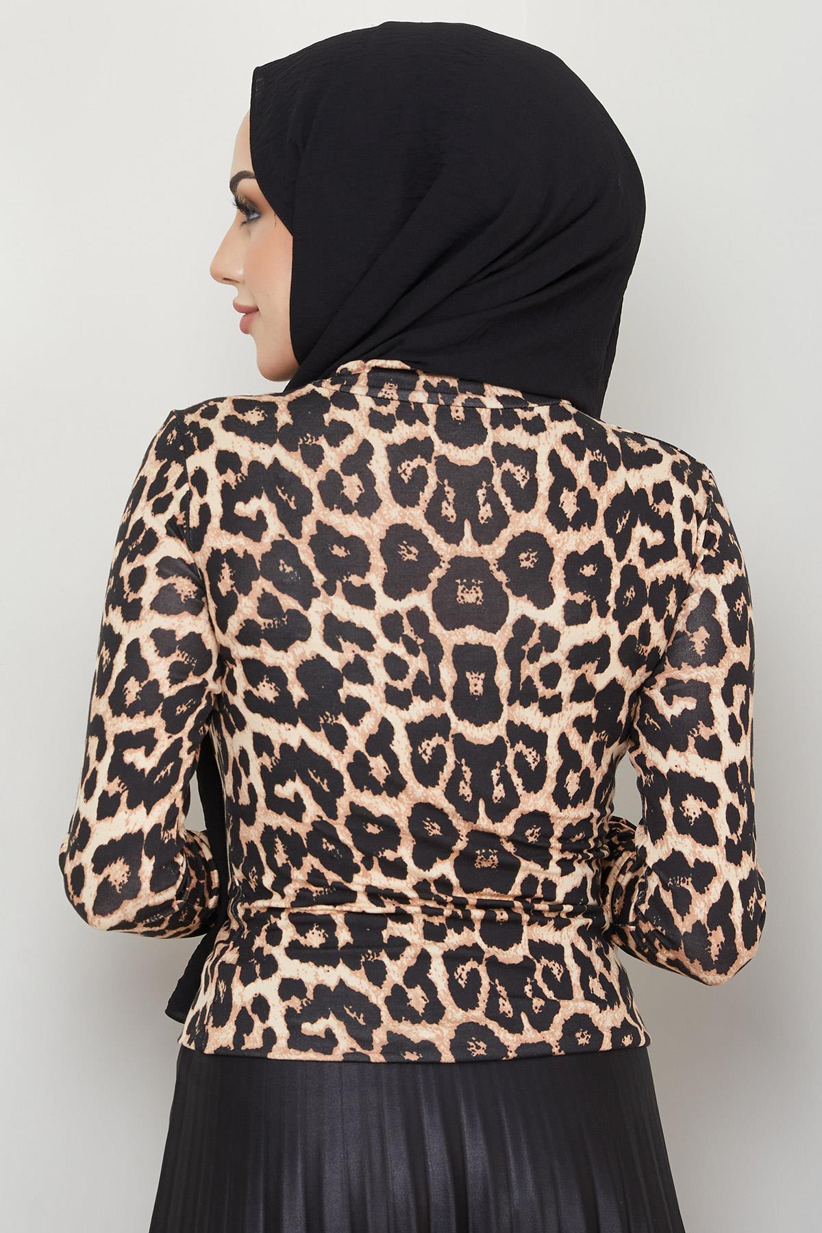Leopar Desen Balıkçı Yaka Body Leopar