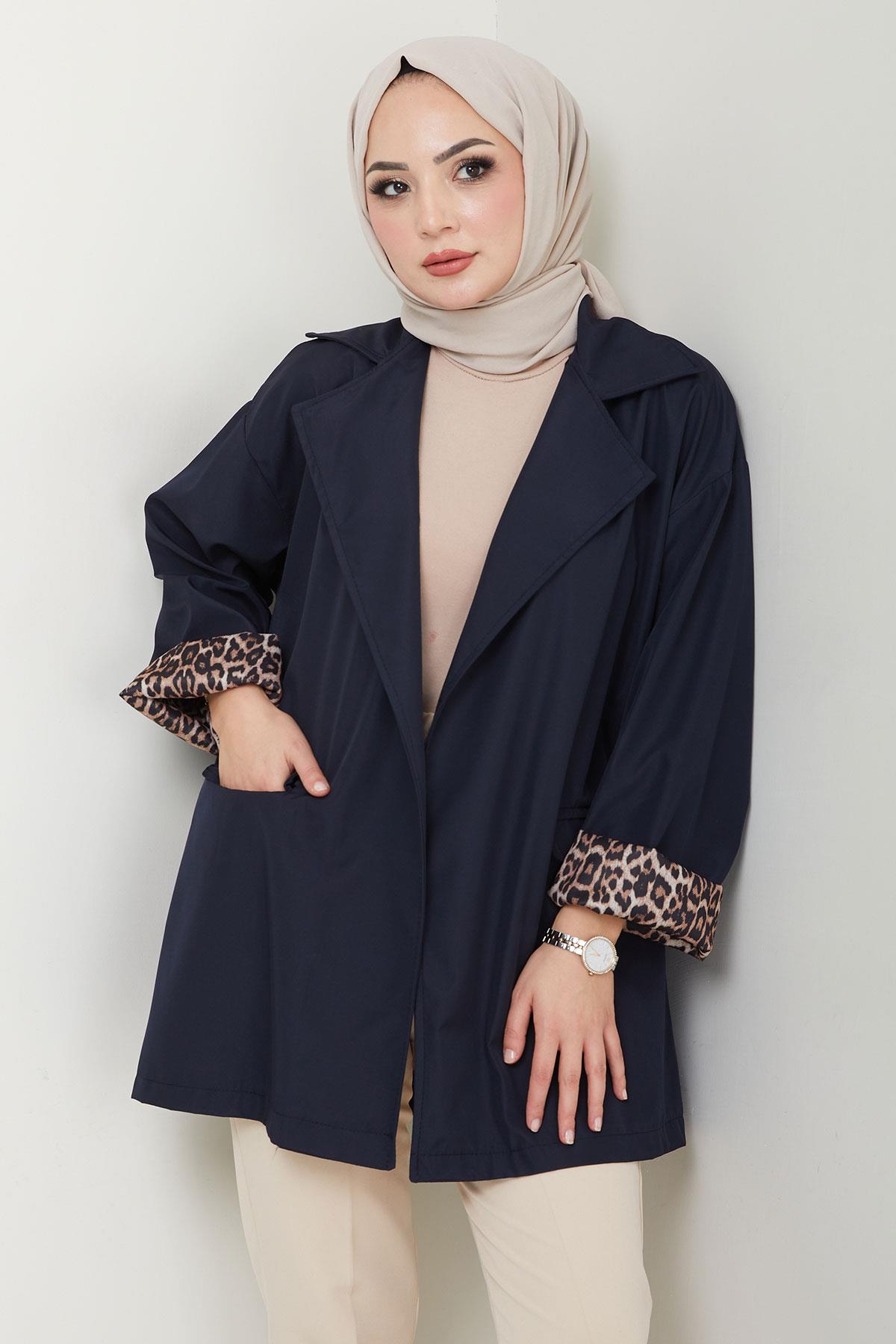 Leopar Detaylı Oversize Bondit Ceket Lacivert HM2638