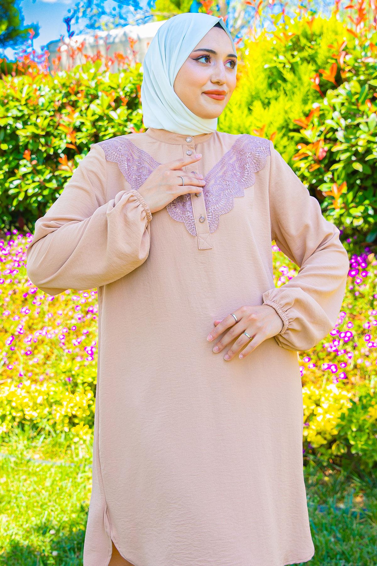 Önü Dantelli Büyük Beden Tunik Camel
