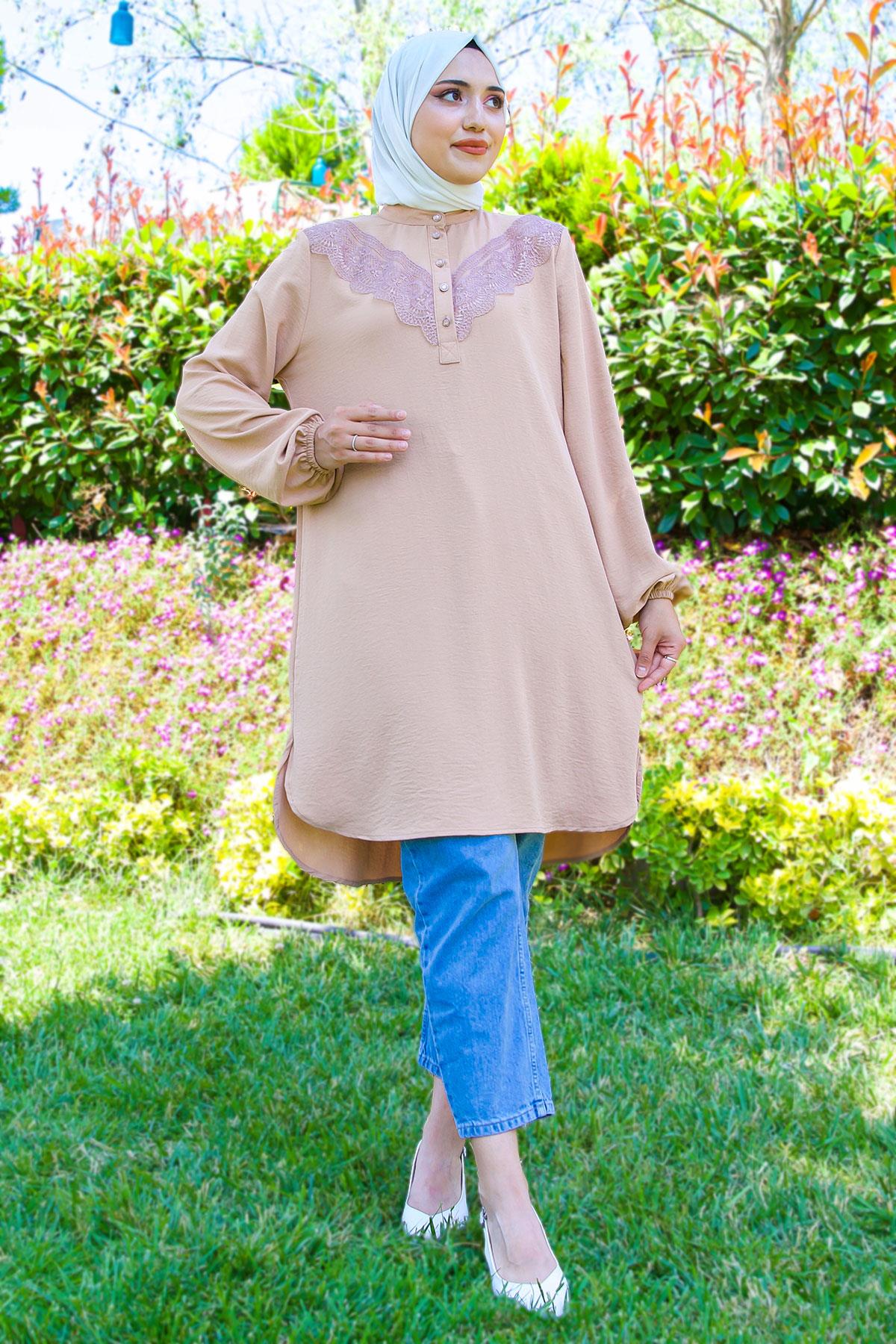 Önü Dantelli Büyük Beden Tunik Camel