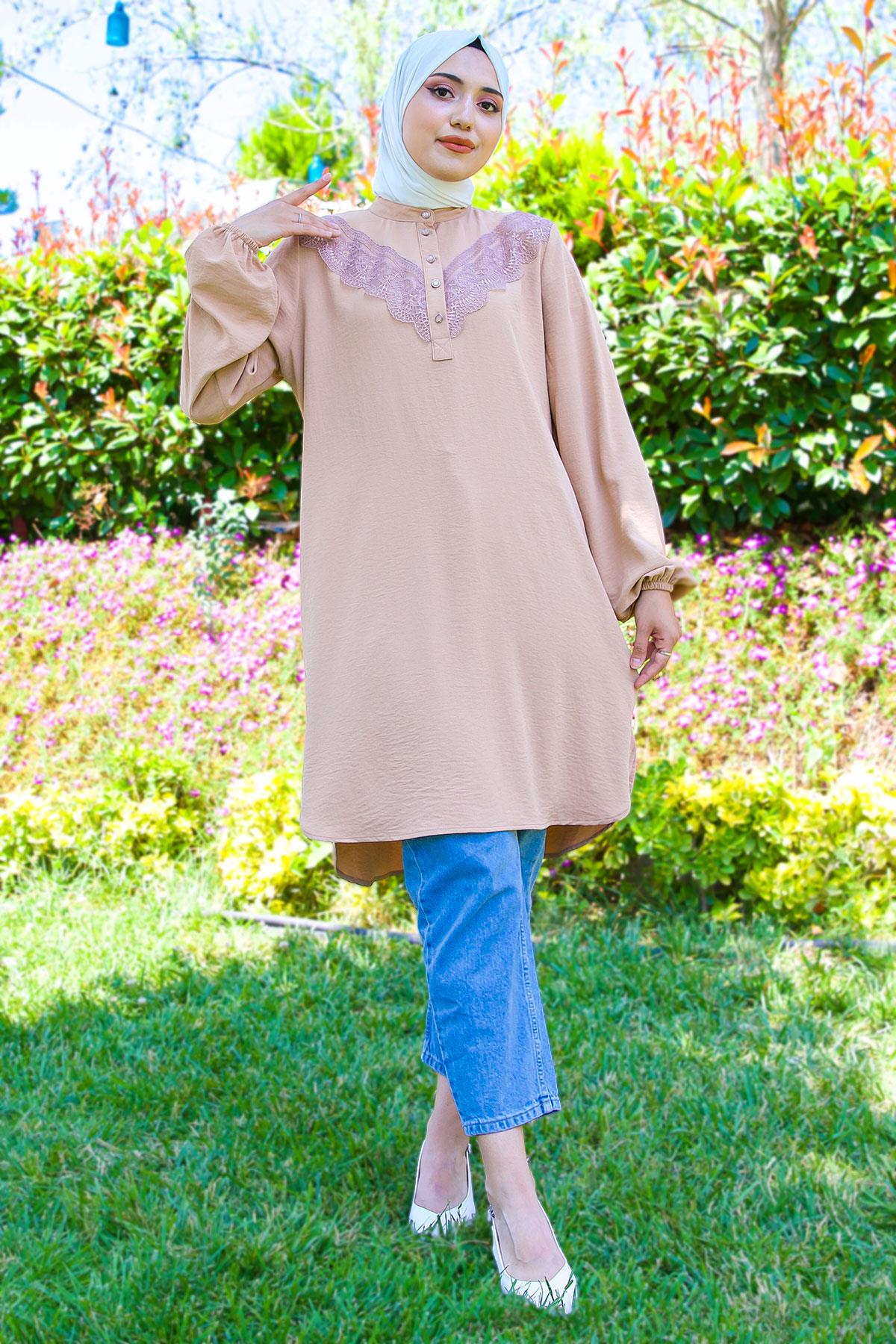 Önü Dantelli Büyük Beden Tunik Camel