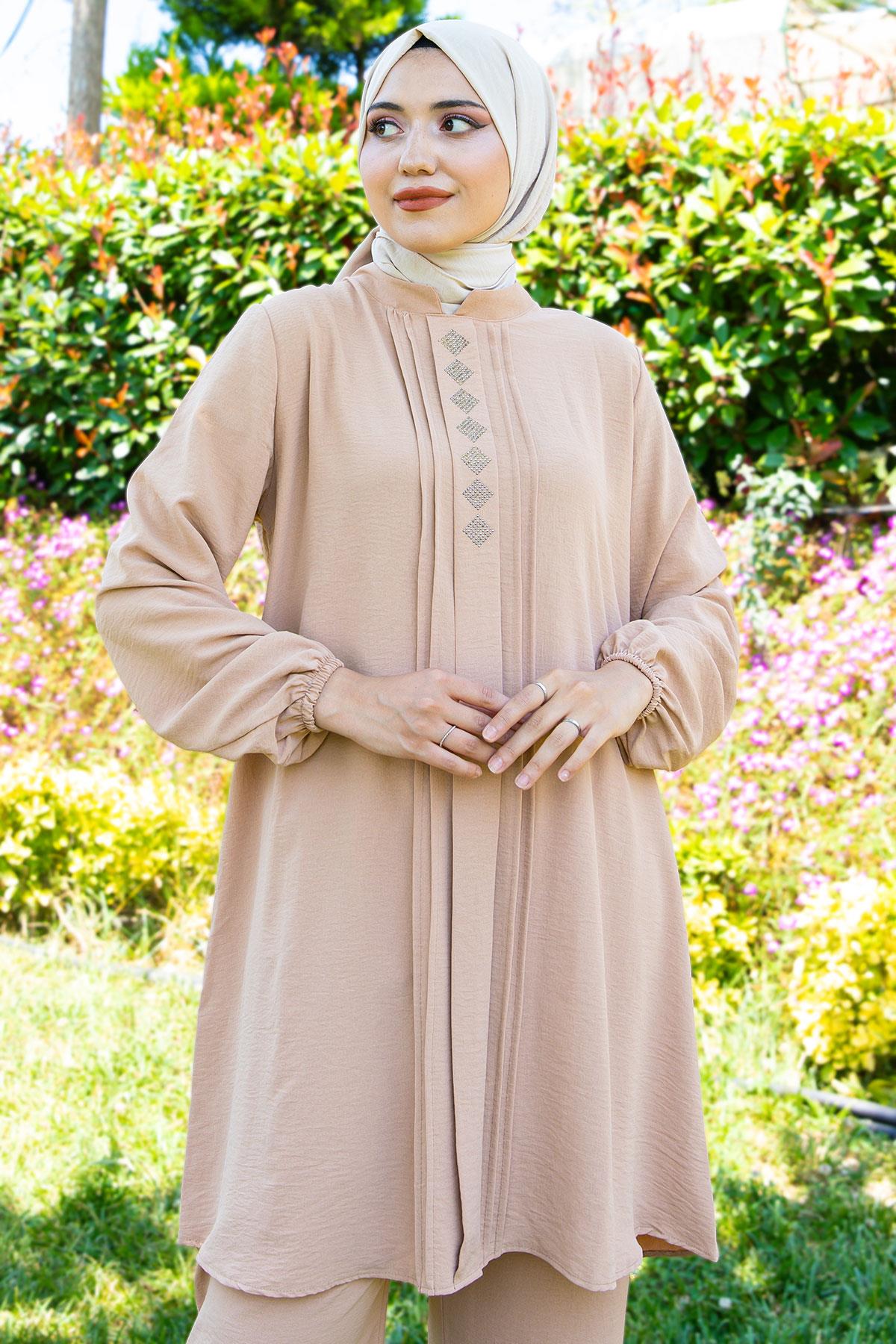 Önü Taşlı Büyük Beden İkili Takım Camel
