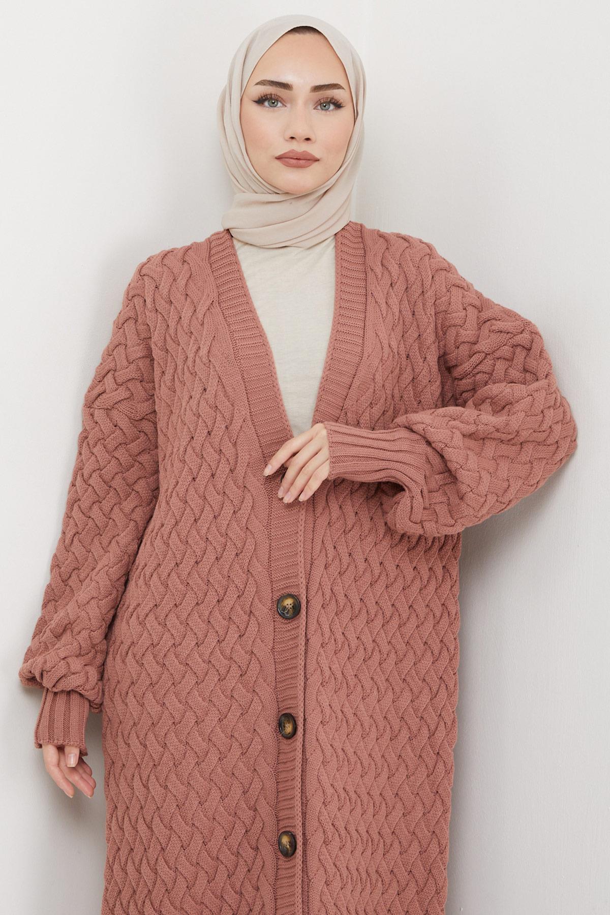Örgü Desen Düğmeli Uzun Triko Hırka Gül Kurusu HM2335