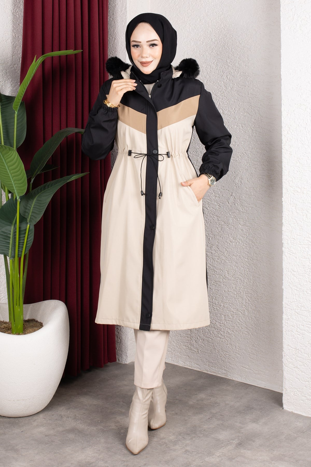 Peluş Astarlı Renk Garnili Mont Siyah HM2963