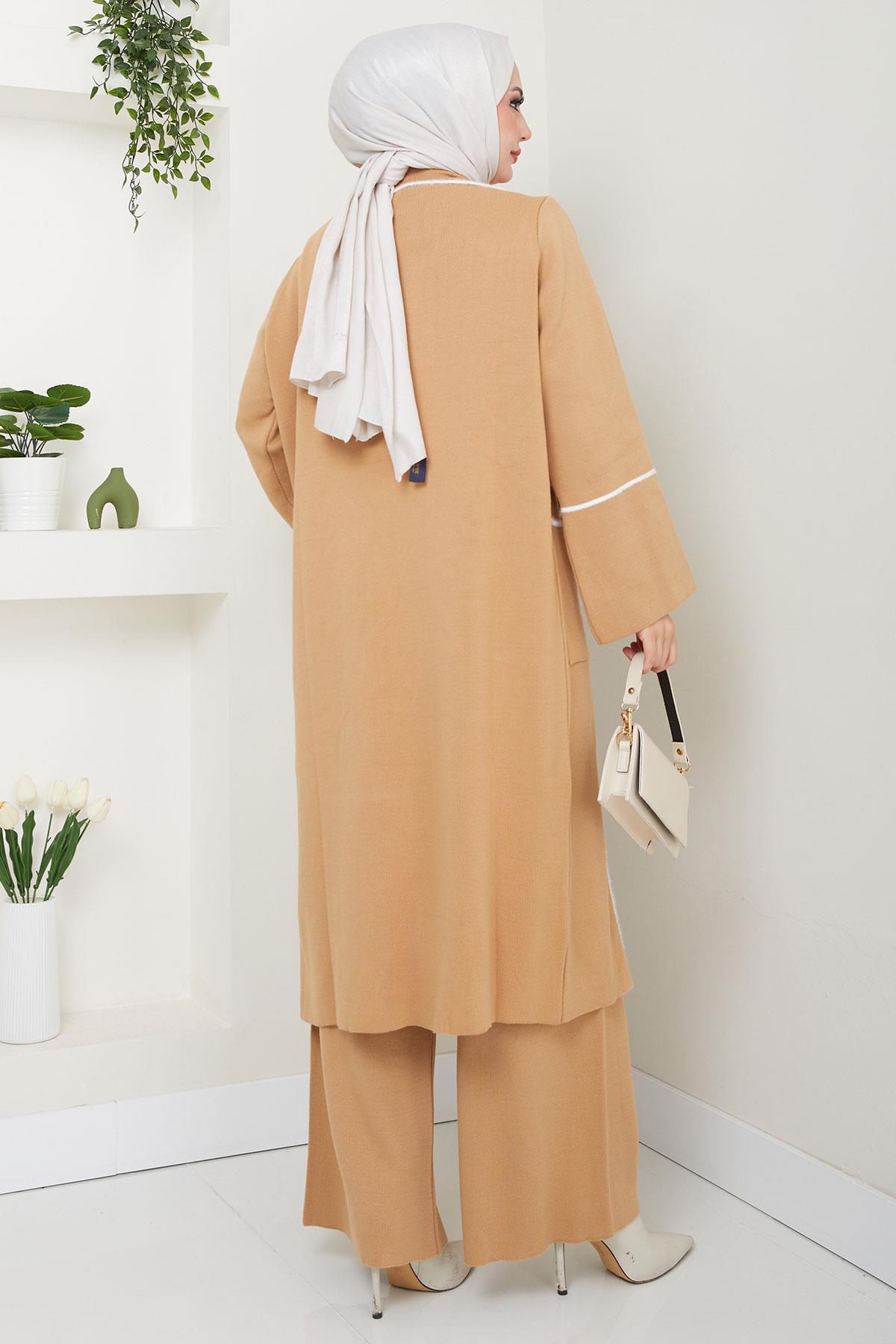 Sakal Garnili Üçlü Triko Takım Camel HM2534