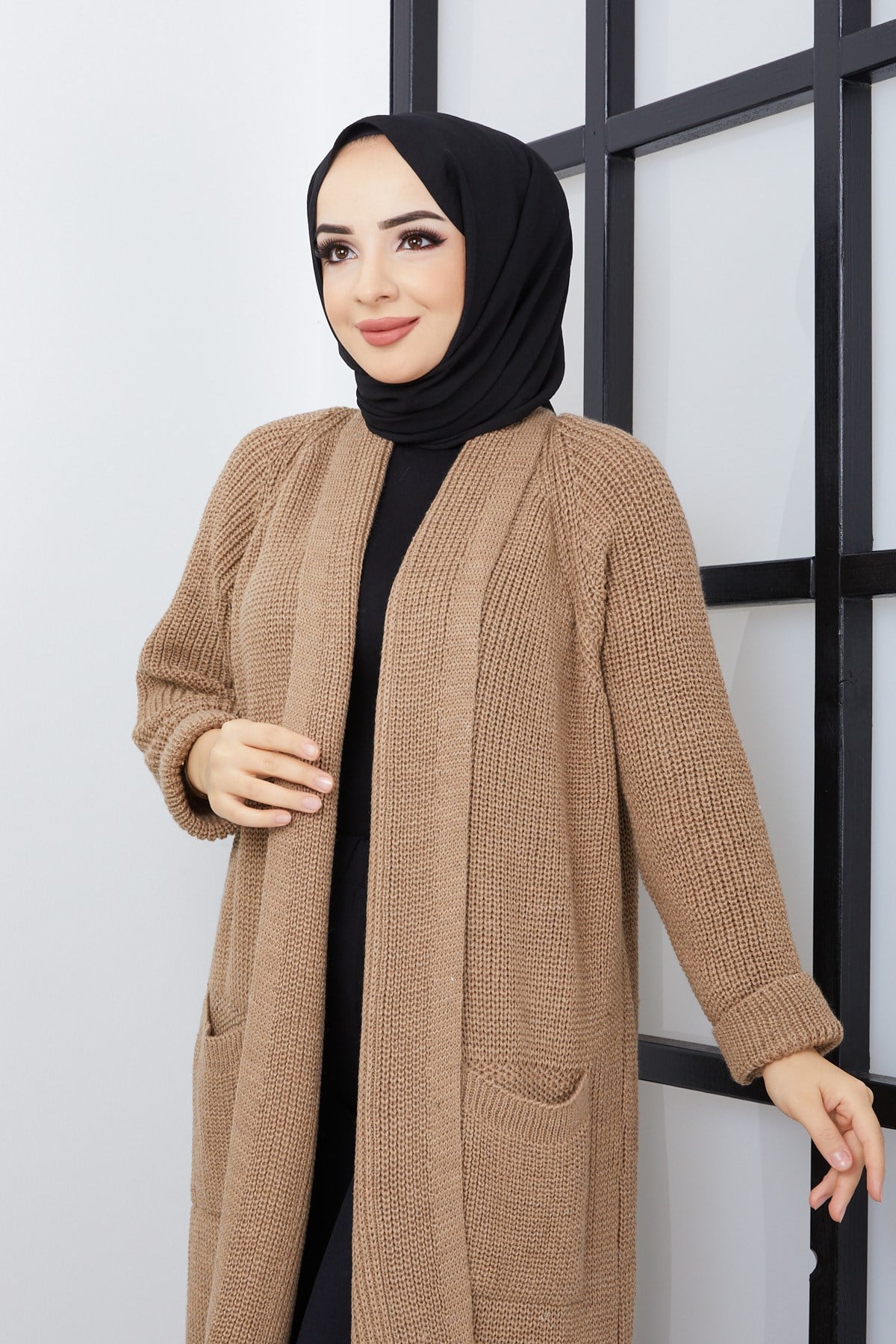 Şal Yaka Cepli Uzun Tesettür Triko Hırka Camel