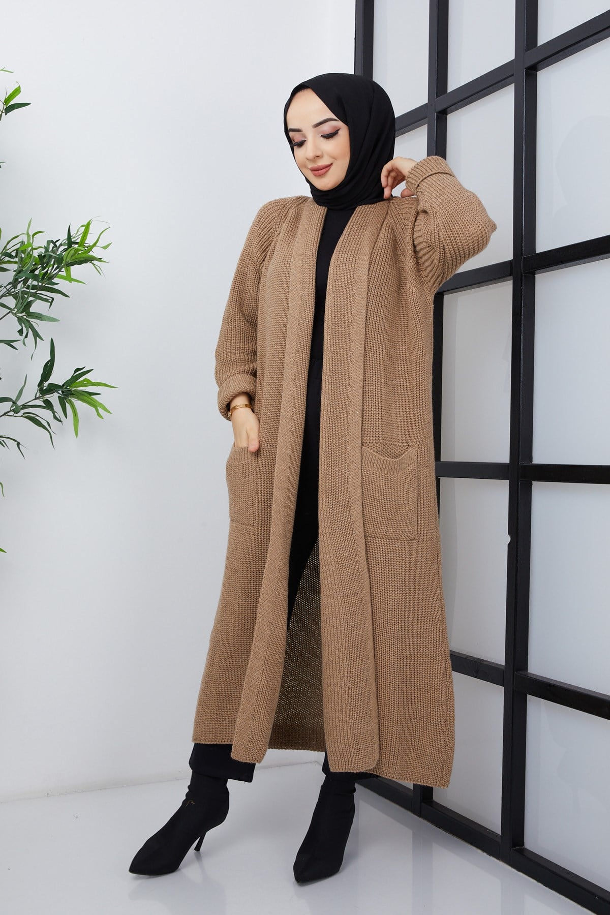 Şal Yaka Cepli Uzun Tesettür Triko Hırka Camel