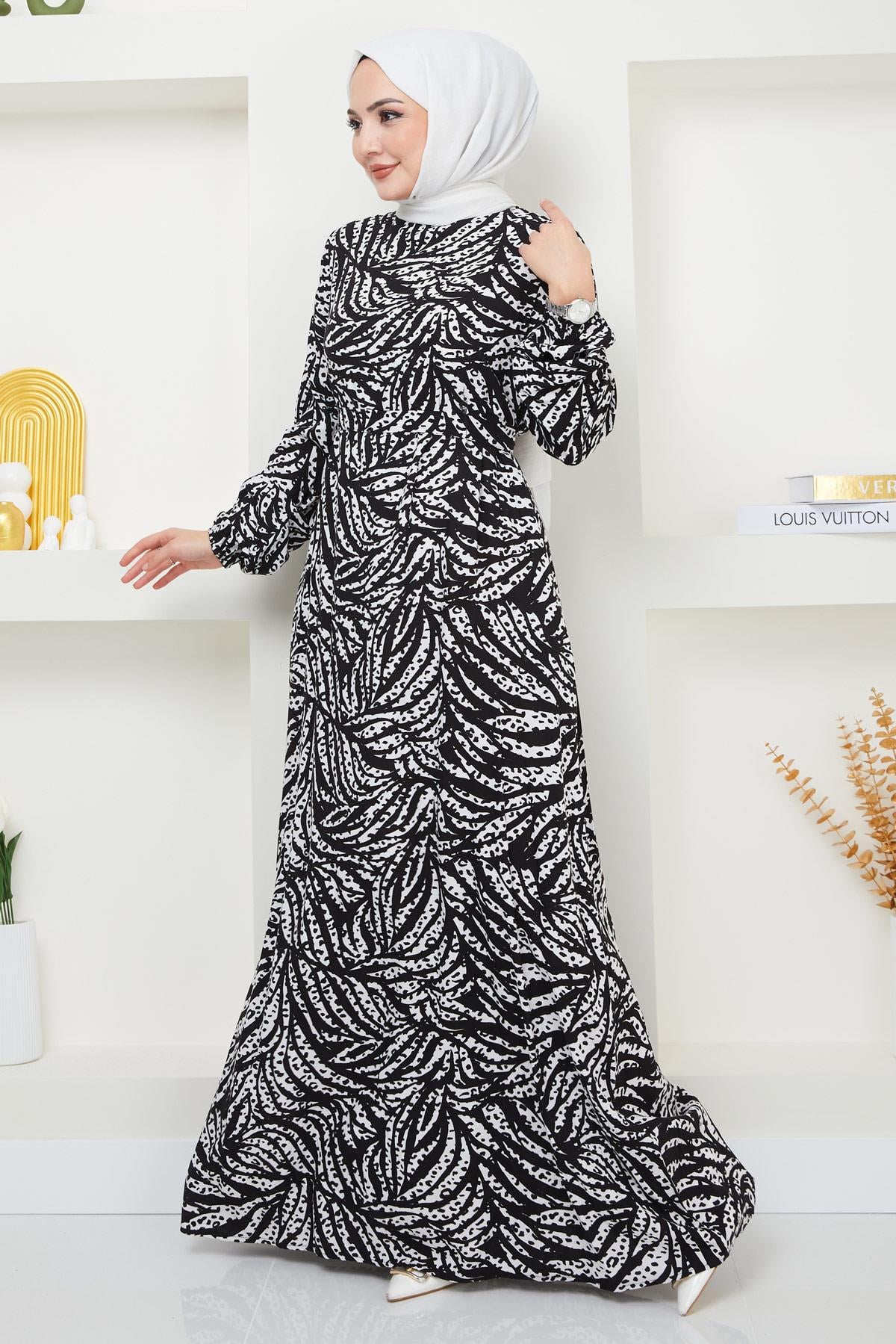 Selin Kuşaklı Beyaz Viskon Elbise HM2373