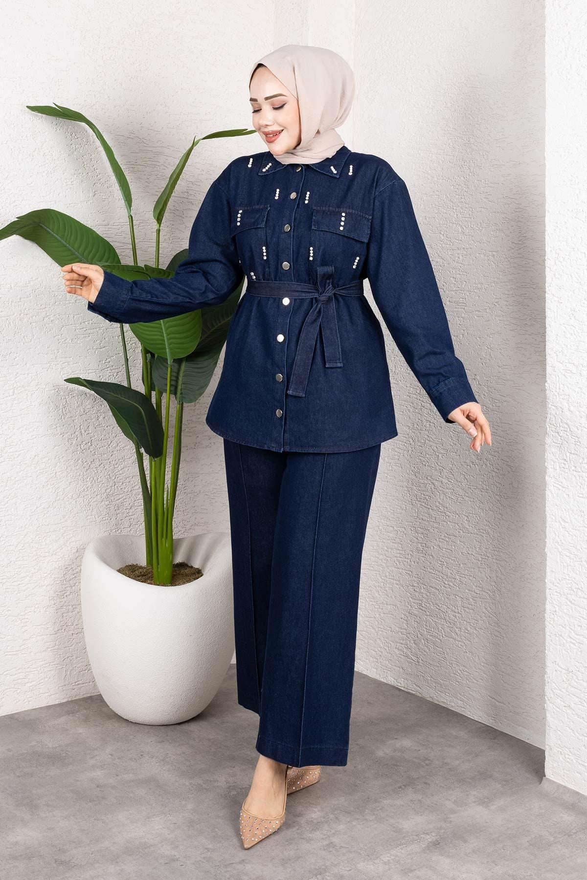 Taş Detaylı Kuşaklı Denim Tesettür Takım Koyu Mavi