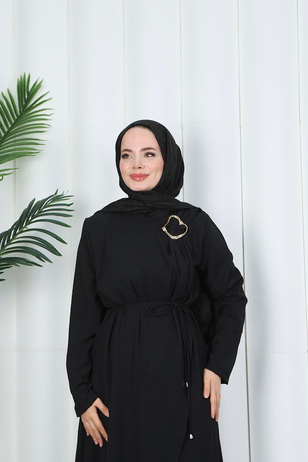Toka Detaylı Bağlamalı Ayrobin Elbise Siyah  HNT85921