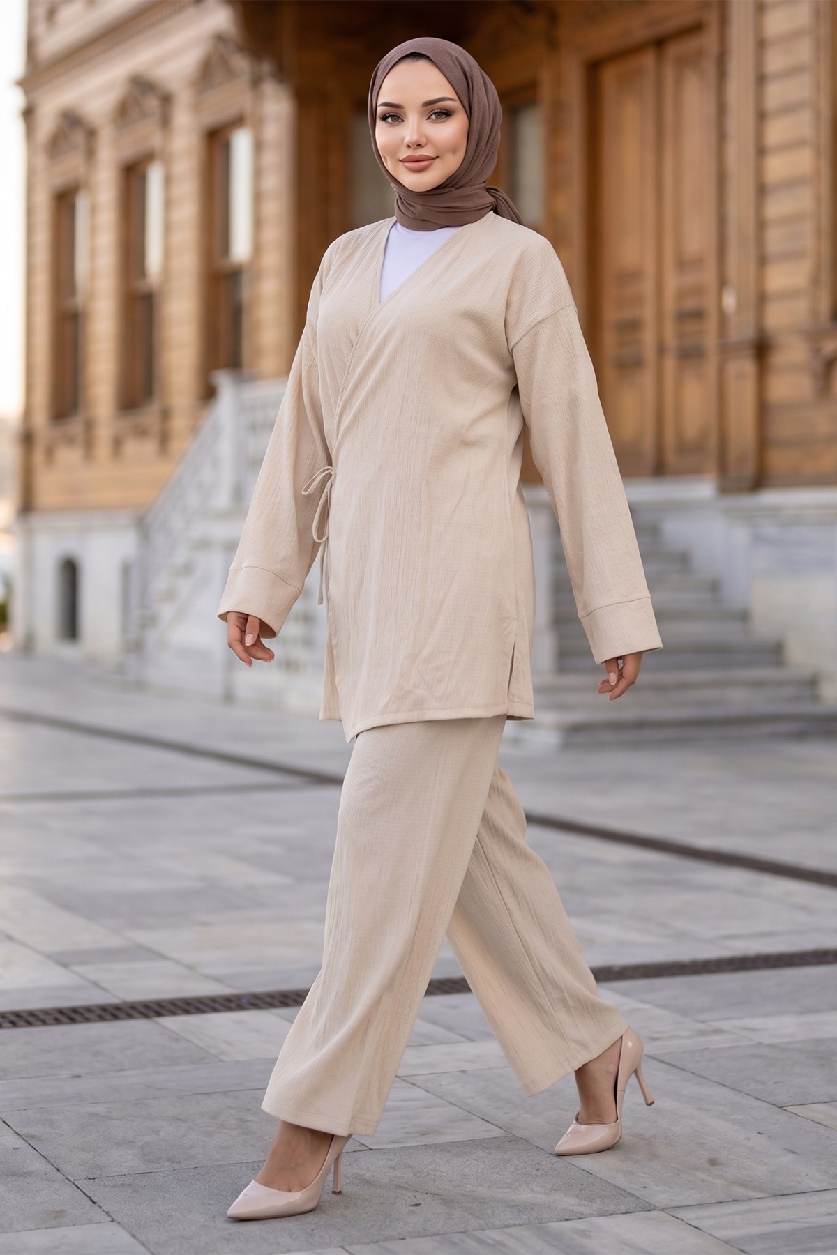 Yandan Bağlamalı Kimono Takım Bej HM2935