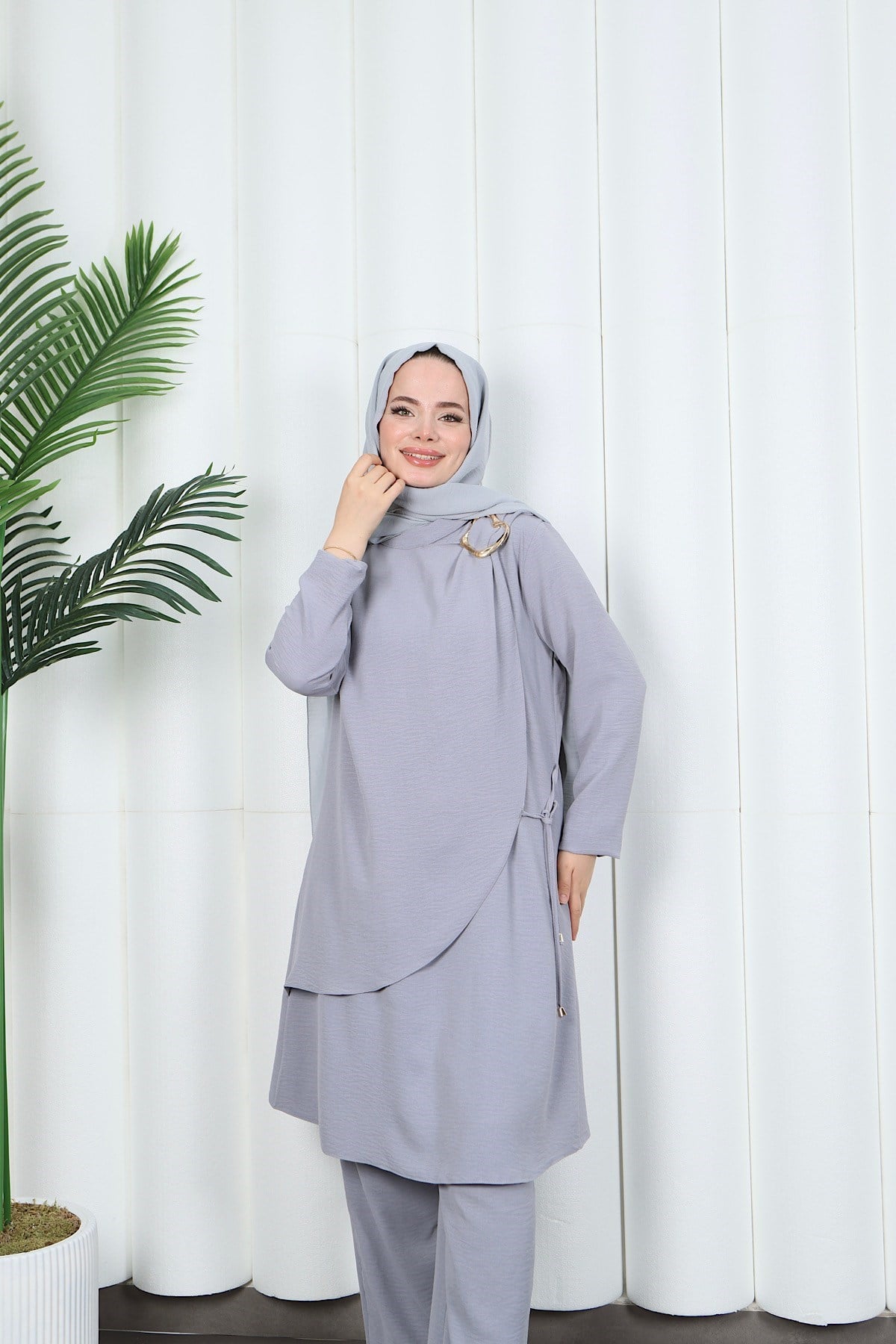 Yandan Tokalı Pantolonlu Ayrobin Takım Gri   HNT8591