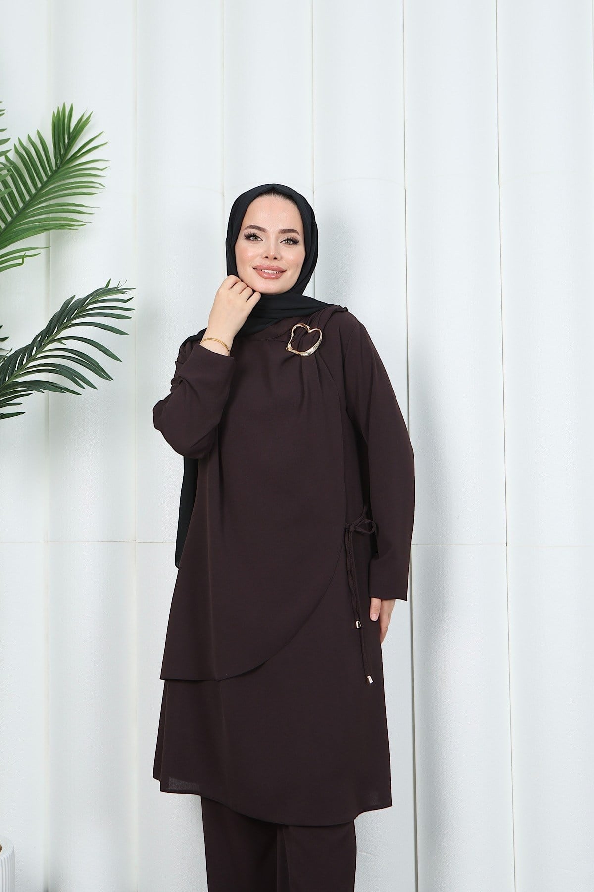 Yandan Tokalı Pantolonlu Ayrobin Takım Kahverengi   HNT8591