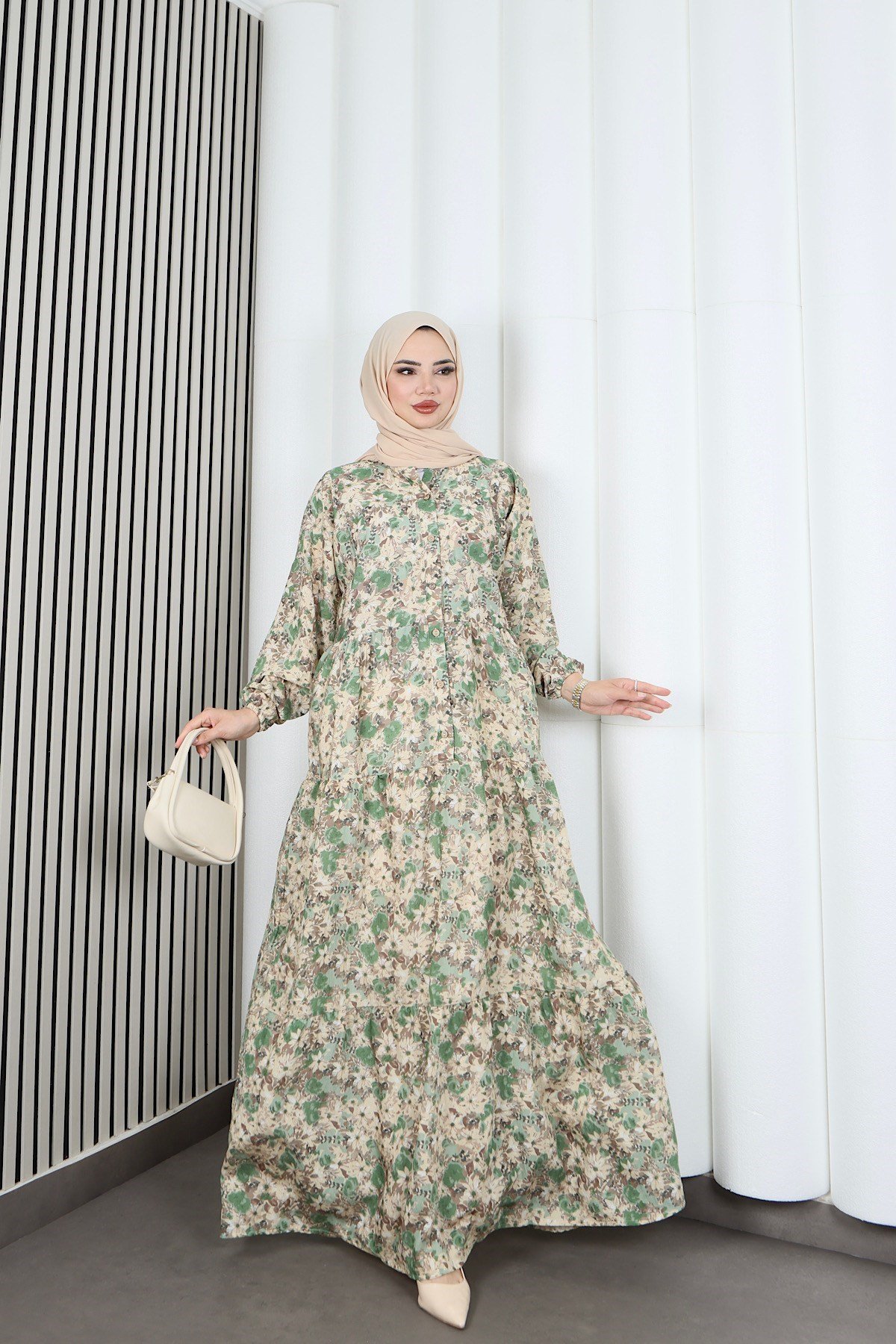 Yarım Pat  Düğmeli Papatya  Desenli Modal Kumaş Elbise Yeşil   HNT2129