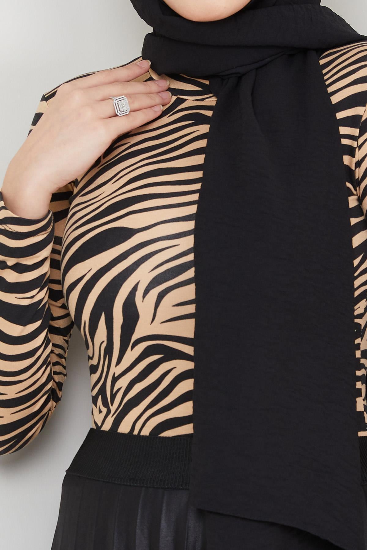 Zebra Desen Balıkçı Yaka Body Bej