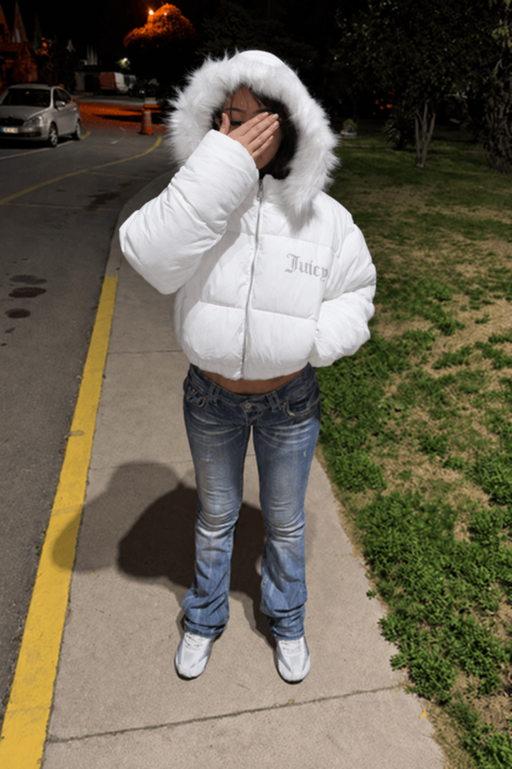 Beyaz Juicy Peluş Kapüşonlu Şişme Crop Mont