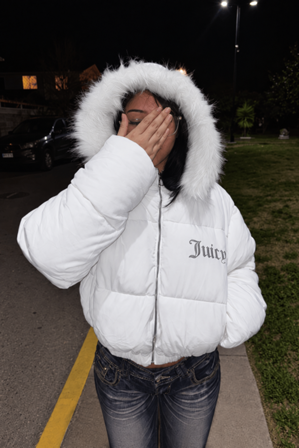 Beyaz Juicy Peluş Kapüşonlu Şişme Crop Mont