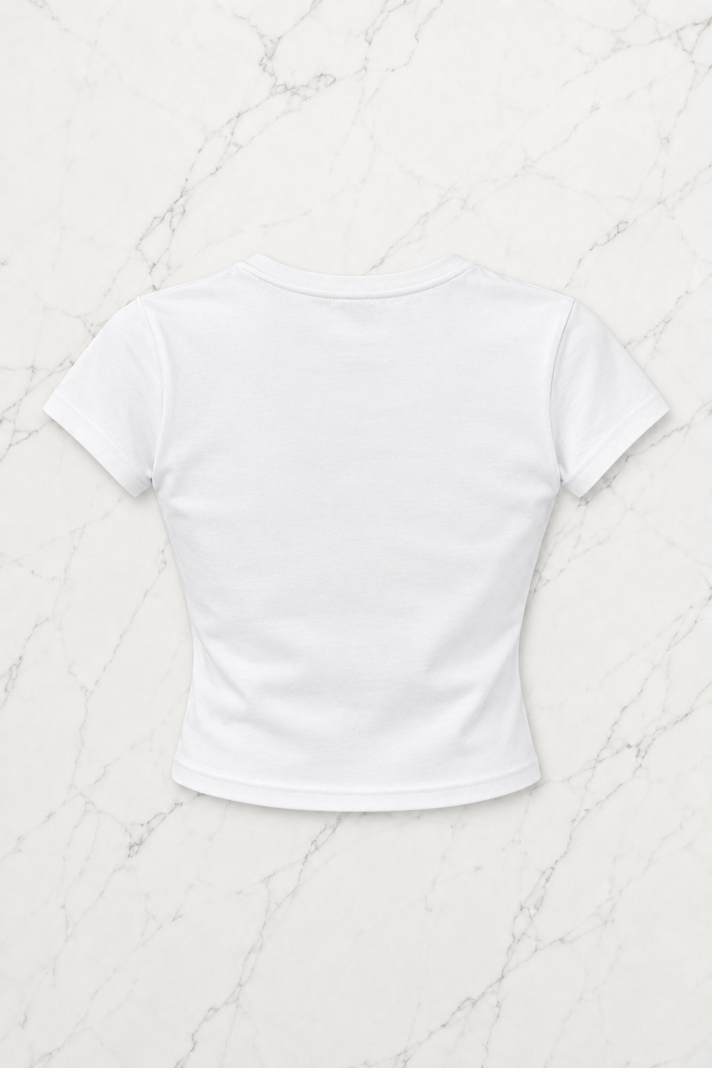 Beyaz Lace Bow Graphic Crop