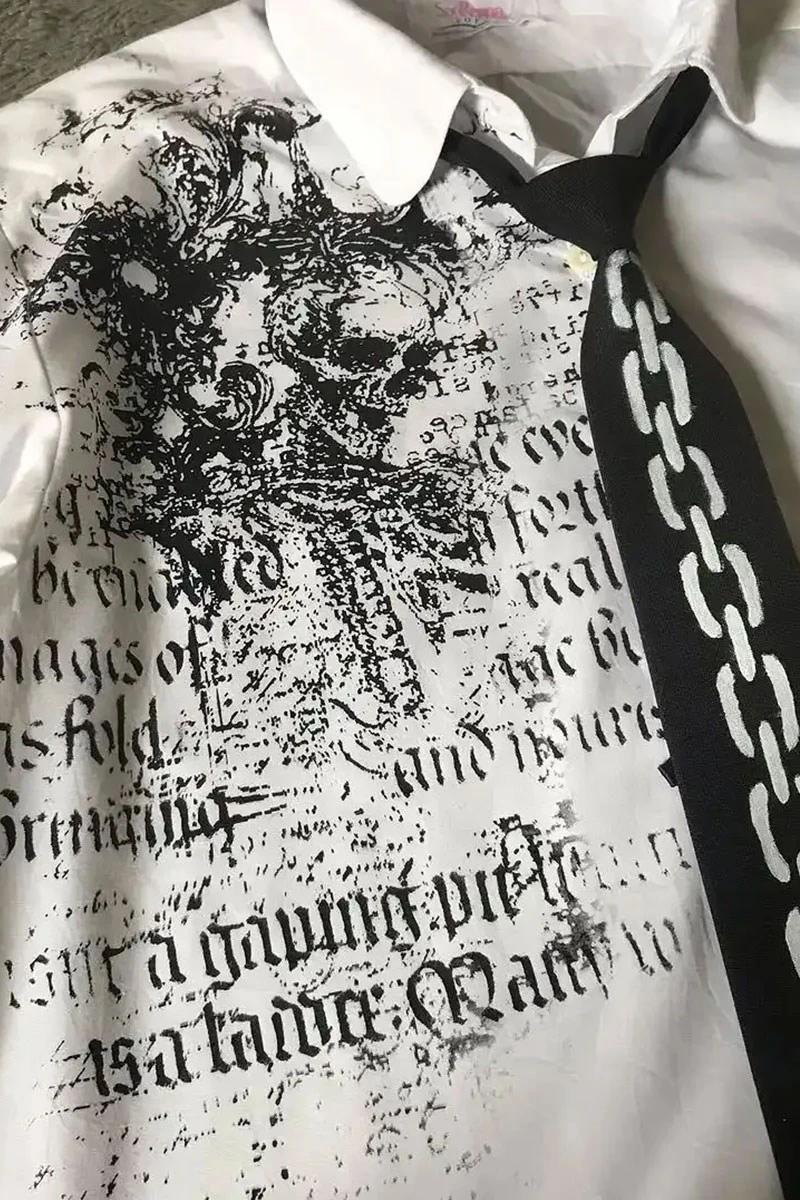 Beyaz Skull Gotik Siyah Kravat Zincir Baskılı Grunge Y2K Unisex Gömlek
