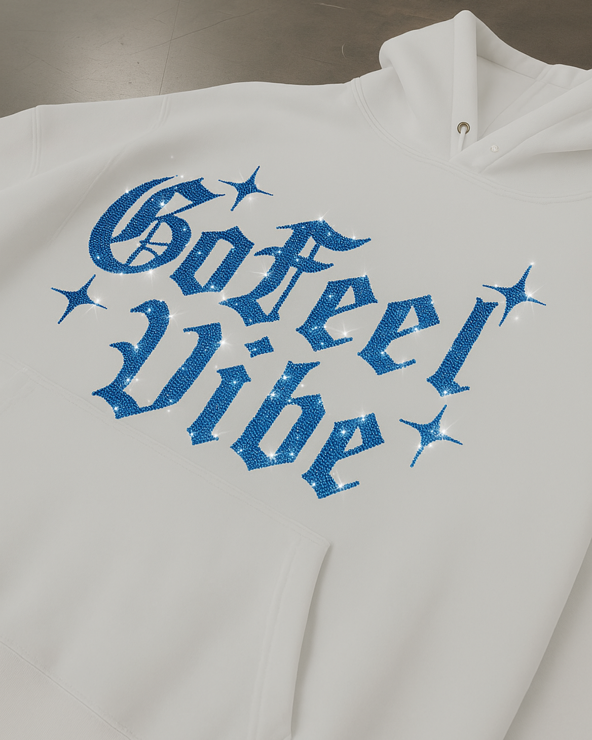 Beyaz Unisex Oversize Mavi Gofeel Vibe Parıltılı Taş Baskılı Sweatshirt