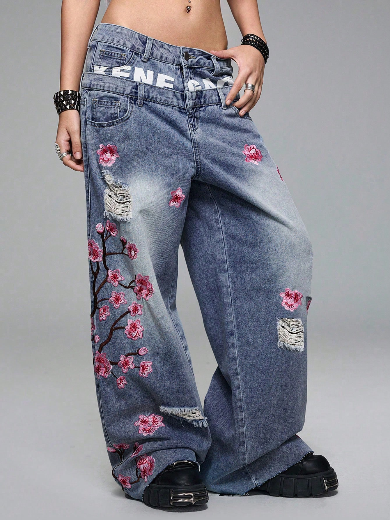 Flower Warriors Yıkamalı Jean Pantolon