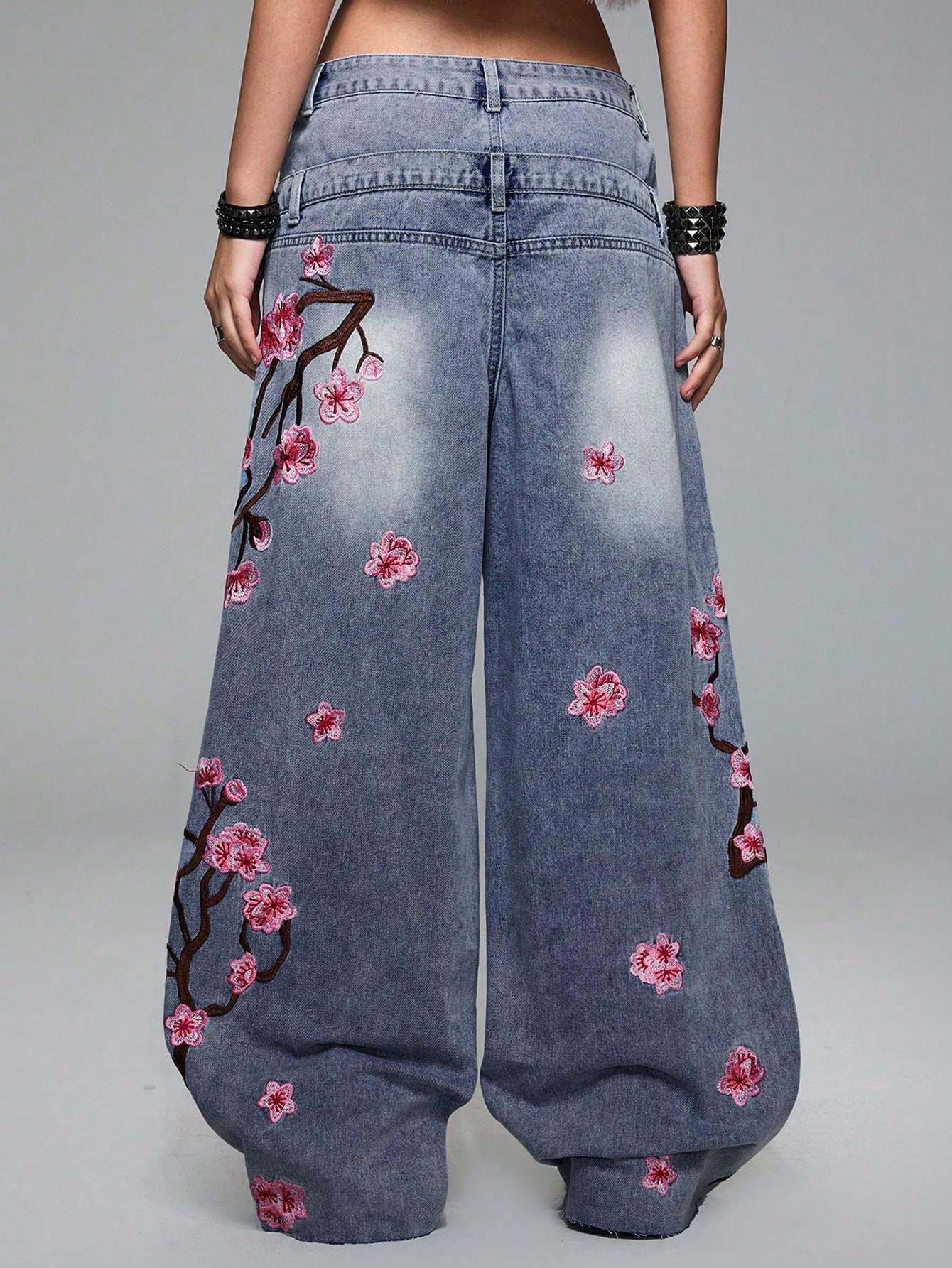Flower Warriors Yıkamalı Jean Pantolon