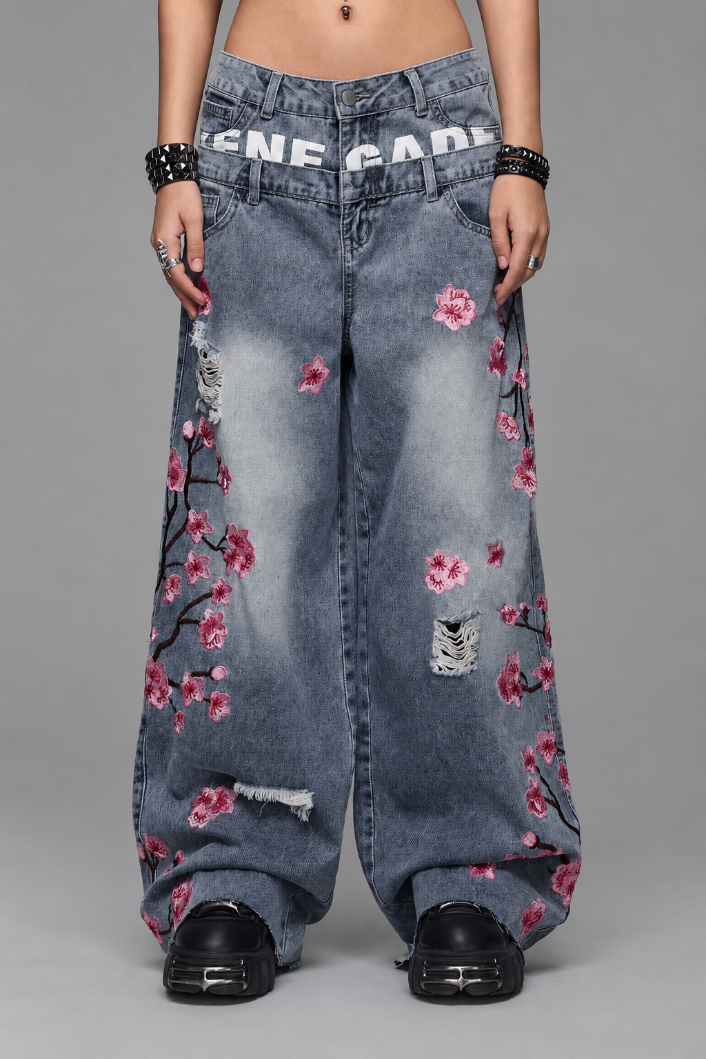 Flower Warriors Yıkamalı Jean Pantolon