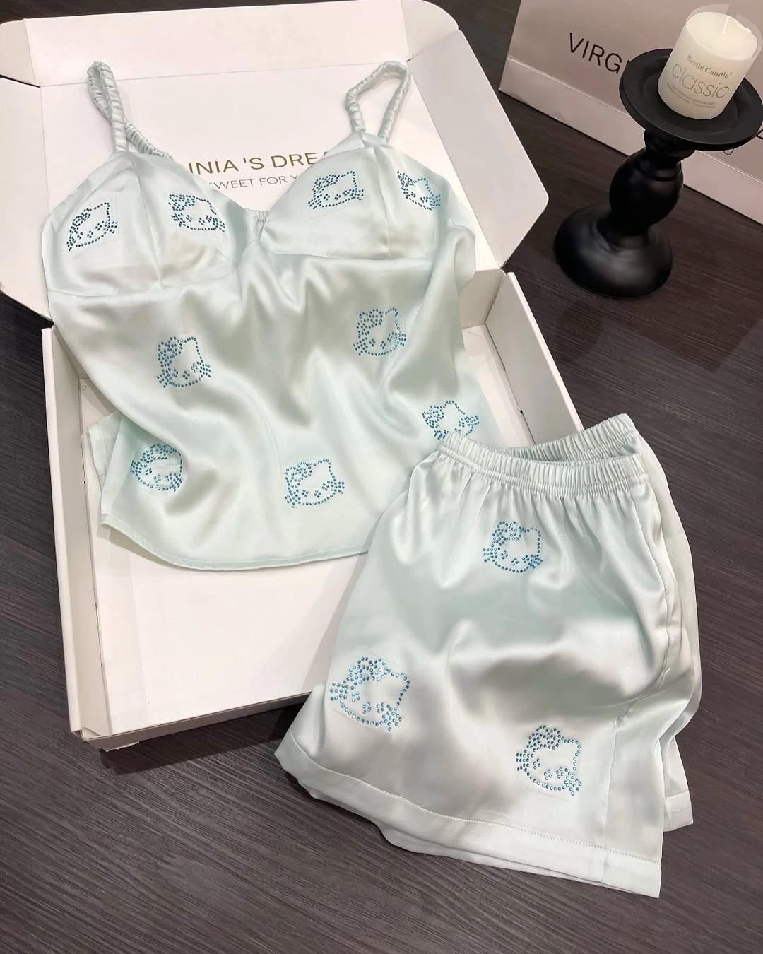 Mavi Hello Kitty Taş Detail Şık Alt Üst Takım