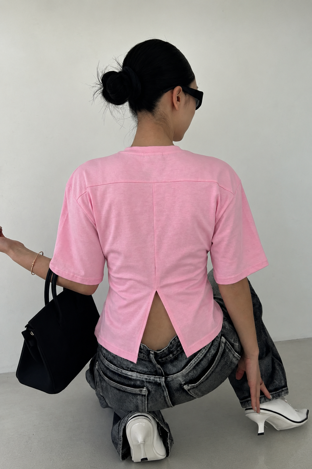 Pembe Chic Yırtmaç Detaylı Bluz
