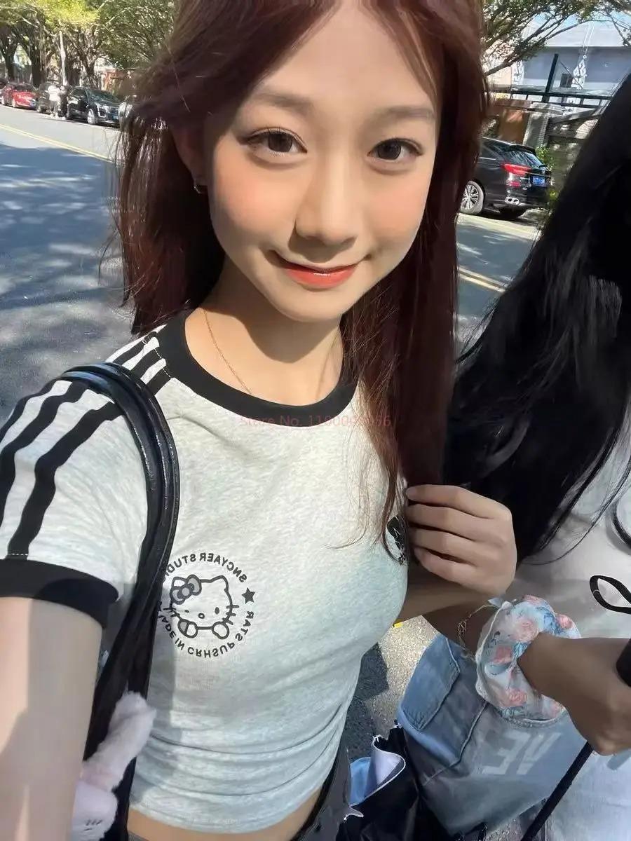 Sanrio Hello Kitty Büzgülü Oversize Tshirt 