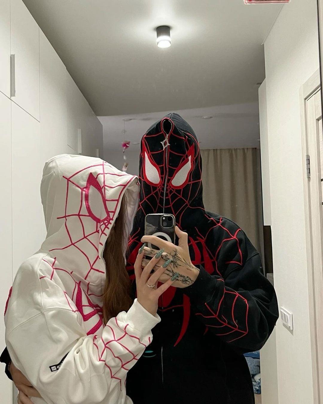 spider-vintage-couple-oversize