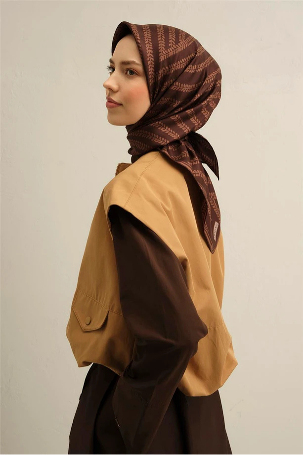 Armine Desenli Saf İpek Twill Eşarp 9351--84