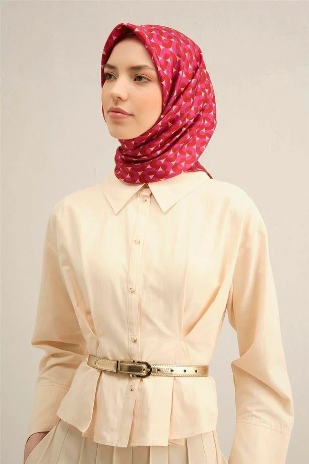 Armine Desenli Saf İpek Twill Eşarp 9321--82