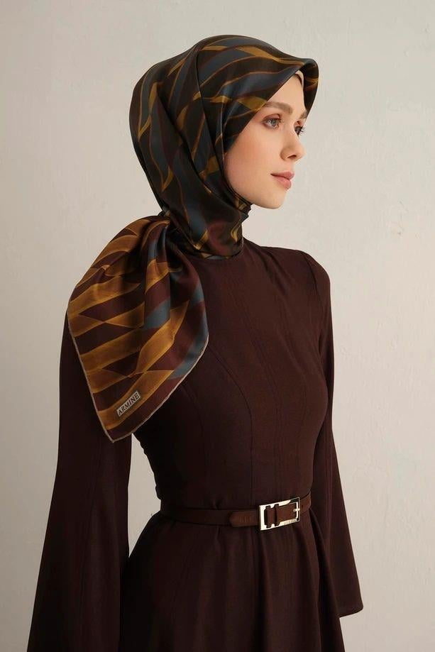 Armine Desenli Saf İpek Twill Eşarp 9325--21
